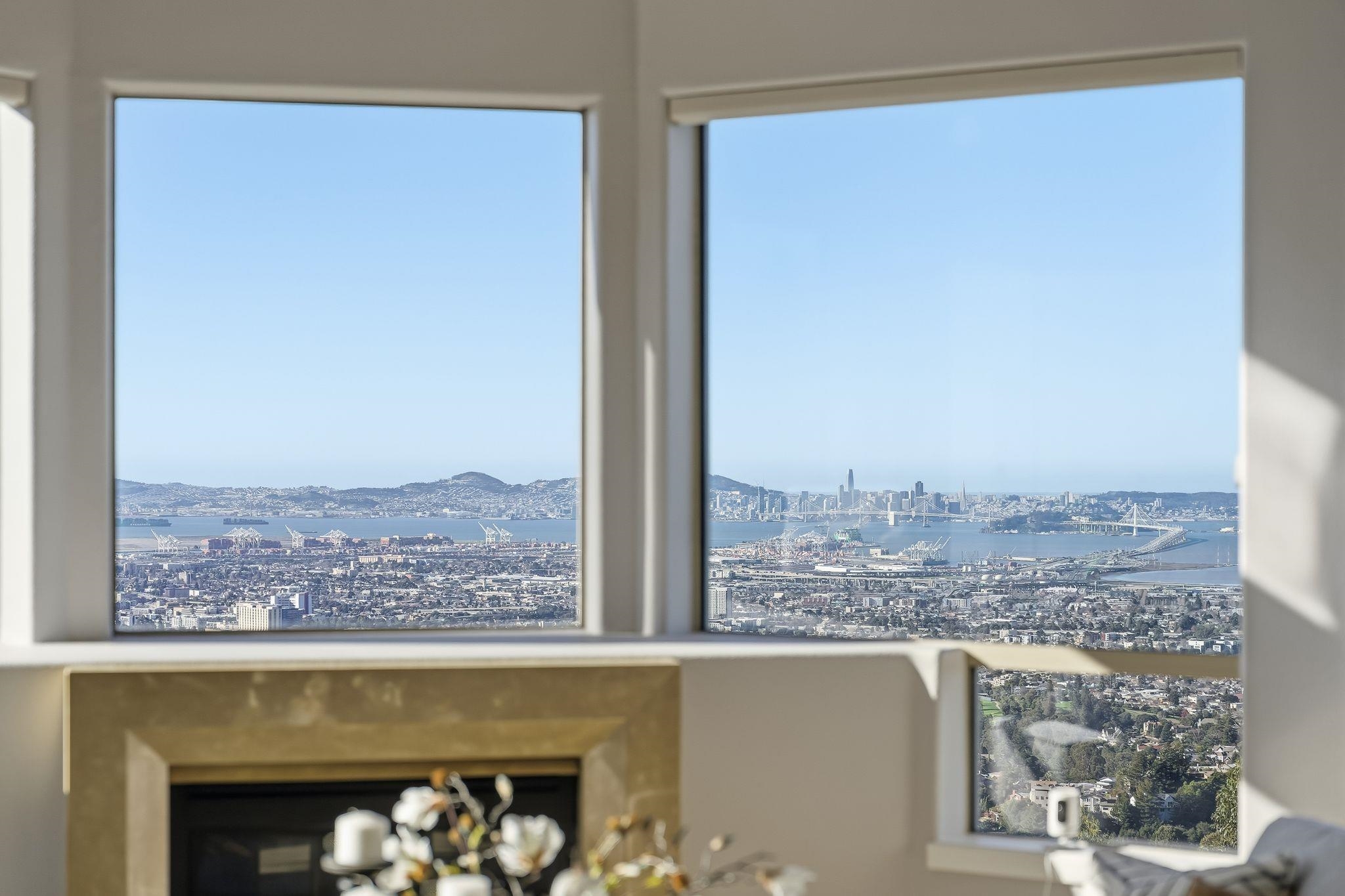 Detail Gallery Image 12 of 55 For 6413 Gwin Ct, Oakland,  CA 94611 - 4 Beds | 3/1 Baths