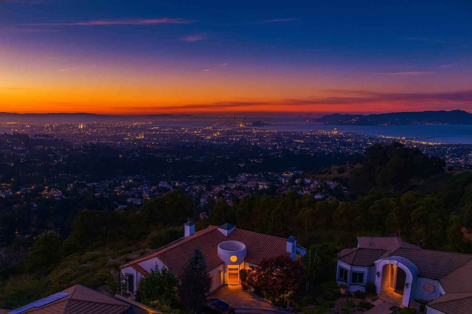 Detail Gallery Image 19 of 55 For 6413 Gwin Ct, Oakland,  CA 94611 - 4 Beds | 3/1 Baths