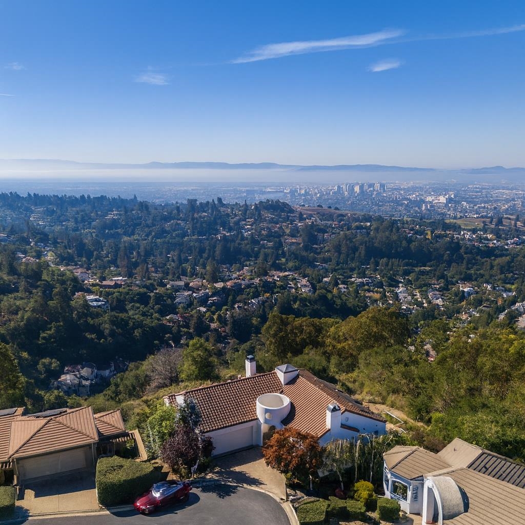 Detail Gallery Image 20 of 55 For 6413 Gwin Ct, Oakland,  CA 94611 - 4 Beds | 3/1 Baths