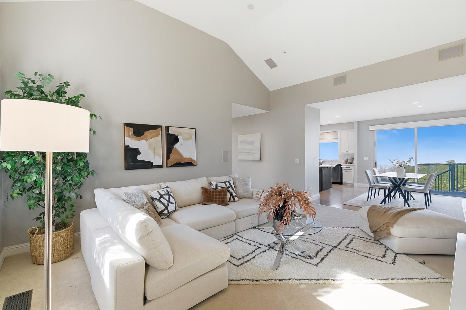 Detail Gallery Image 9 of 55 For 6413 Gwin Ct, Oakland,  CA 94611 - 4 Beds | 3/1 Baths