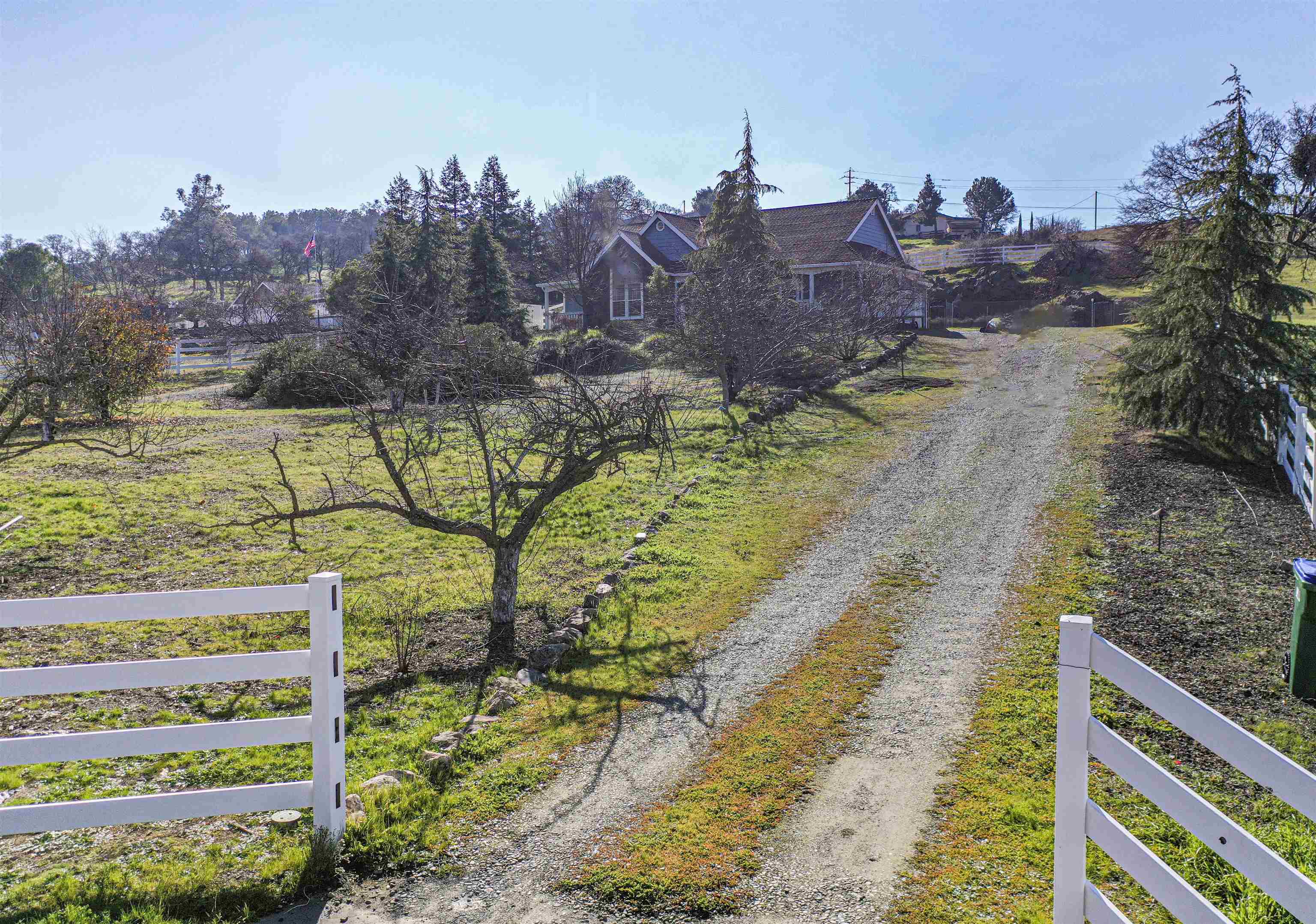 Detail Gallery Image 4 of 57 For 3040 Pepito Drive, La Grange,  CA 95329 - 4 Beds | 2 Baths