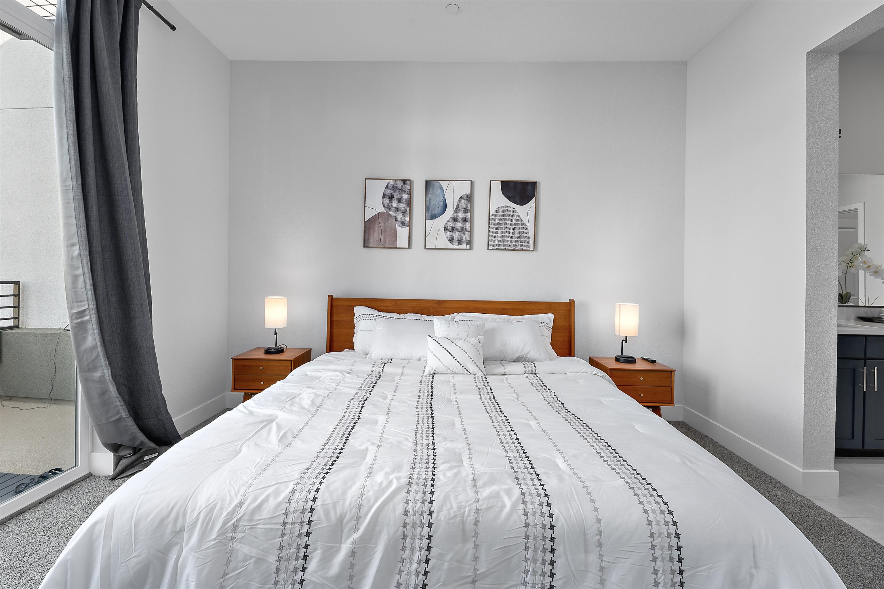 Detail Gallery Image 13 of 31 For 538 Martin Mariner Avenue, Alameda,  CA 94501 - 3 Beds | 2/1 Baths