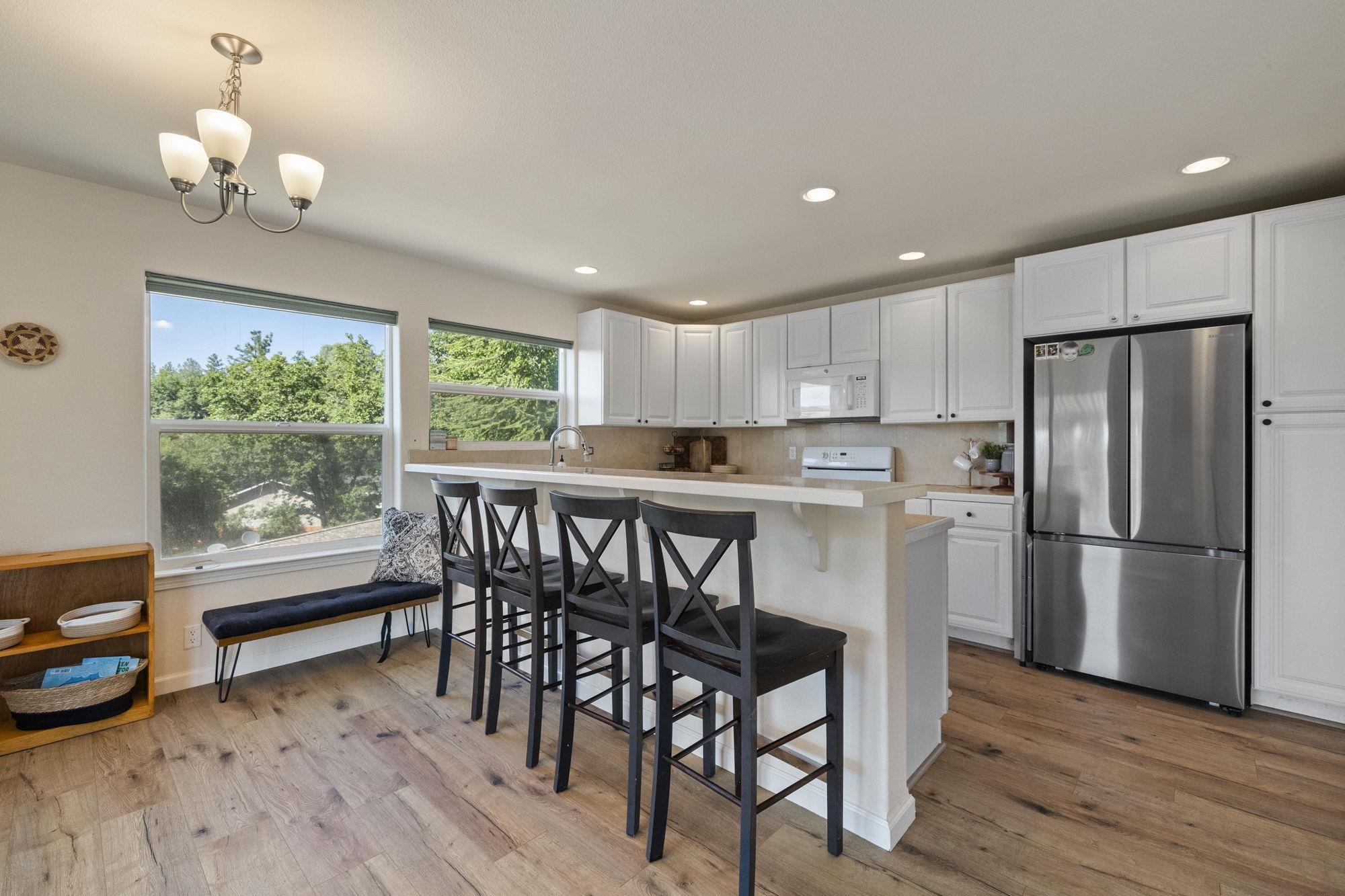 Detail Gallery Image 14 of 41 For 21212 Ridgeview Dr, Sonora,  CA 95370 - 3 Beds | 2 Baths