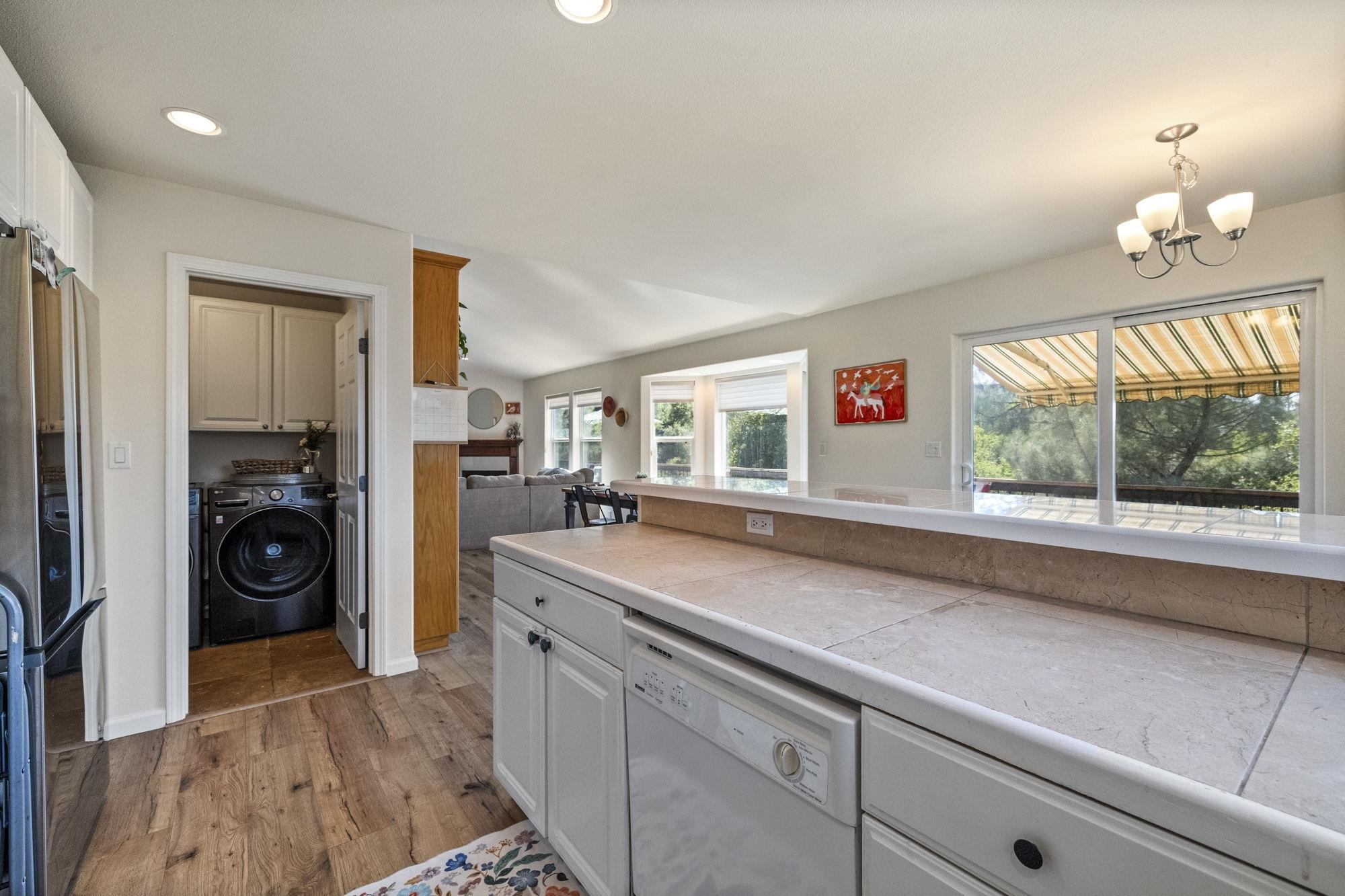 Detail Gallery Image 17 of 41 For 21212 Ridgeview Dr, Sonora,  CA 95370 - 3 Beds | 2 Baths