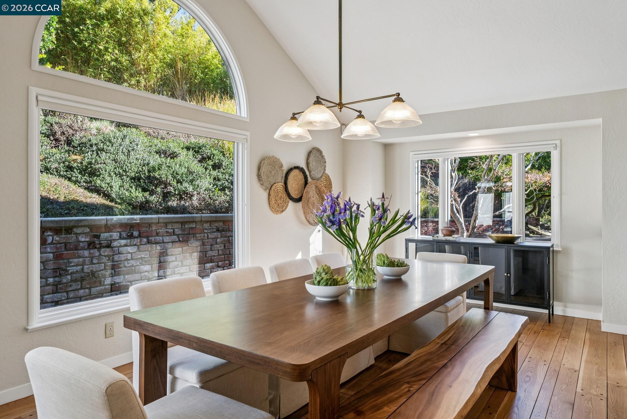 Detail Gallery Image 22 of 58 For 11 El Caminito, Orinda,  CA 94563 - 4 Beds | 3 Baths