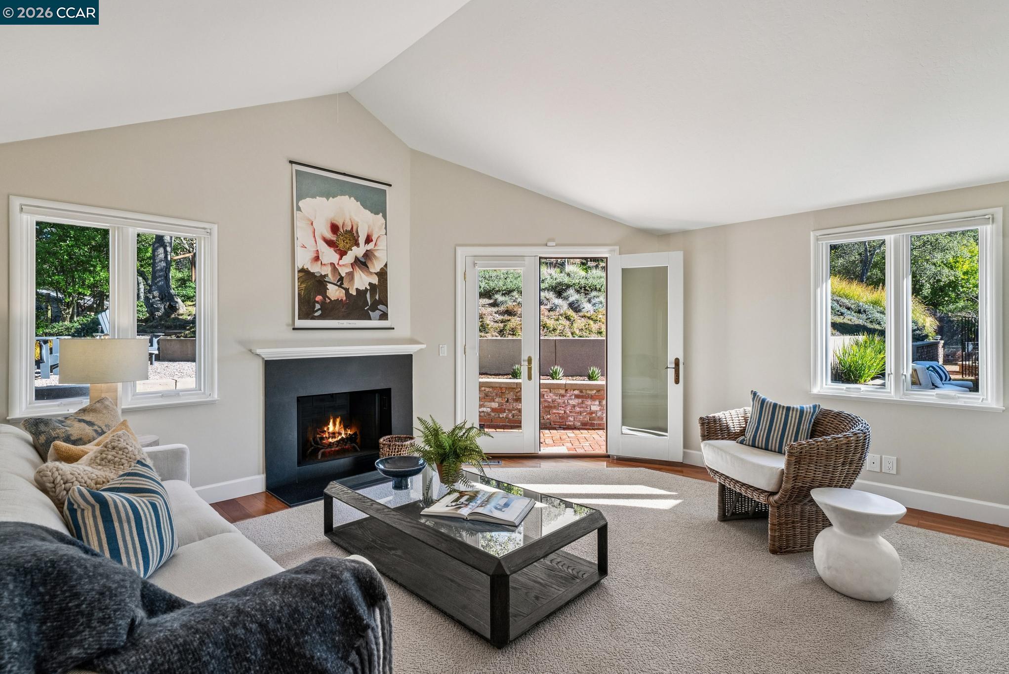 Detail Gallery Image 28 of 58 For 11 El Caminito, Orinda,  CA 94563 - 4 Beds | 3 Baths