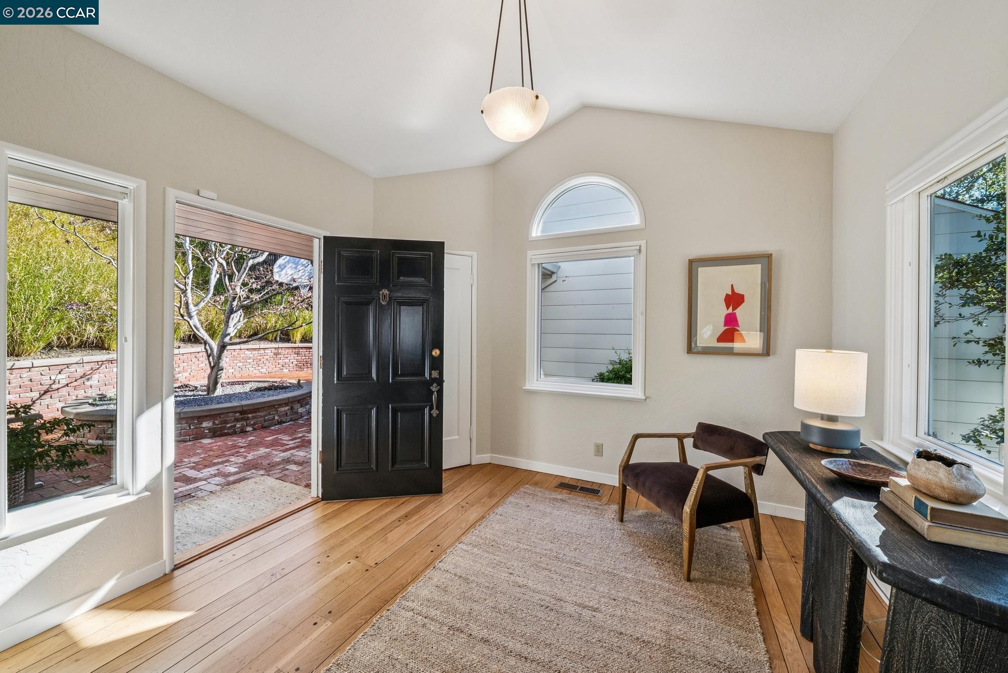 Detail Gallery Image 7 of 58 For 11 El Caminito, Orinda,  CA 94563 - 4 Beds | 3 Baths