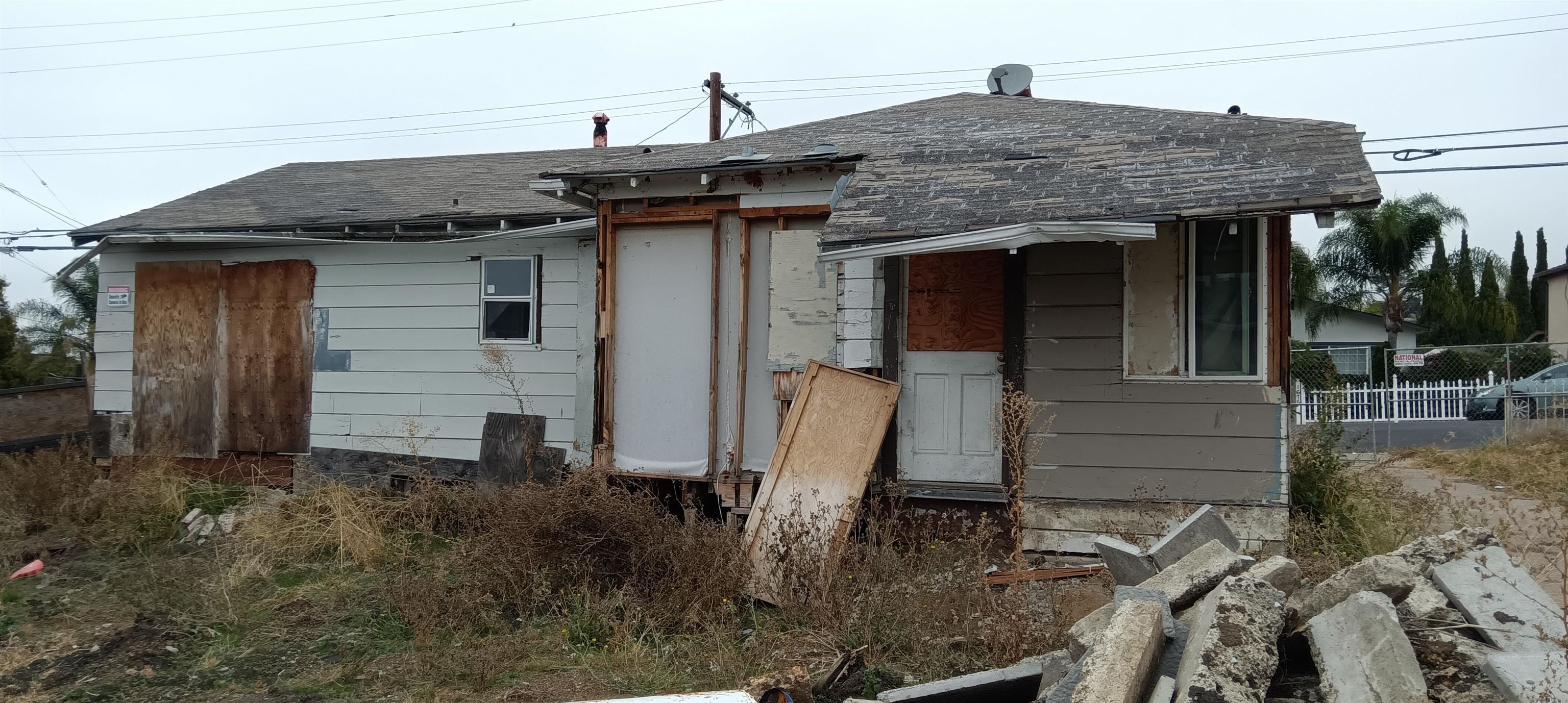 Detail Gallery Image 10 of 13 For 1672 162nd Ave, San Leandro,  CA 94578 - 2 Beds | 1 Baths