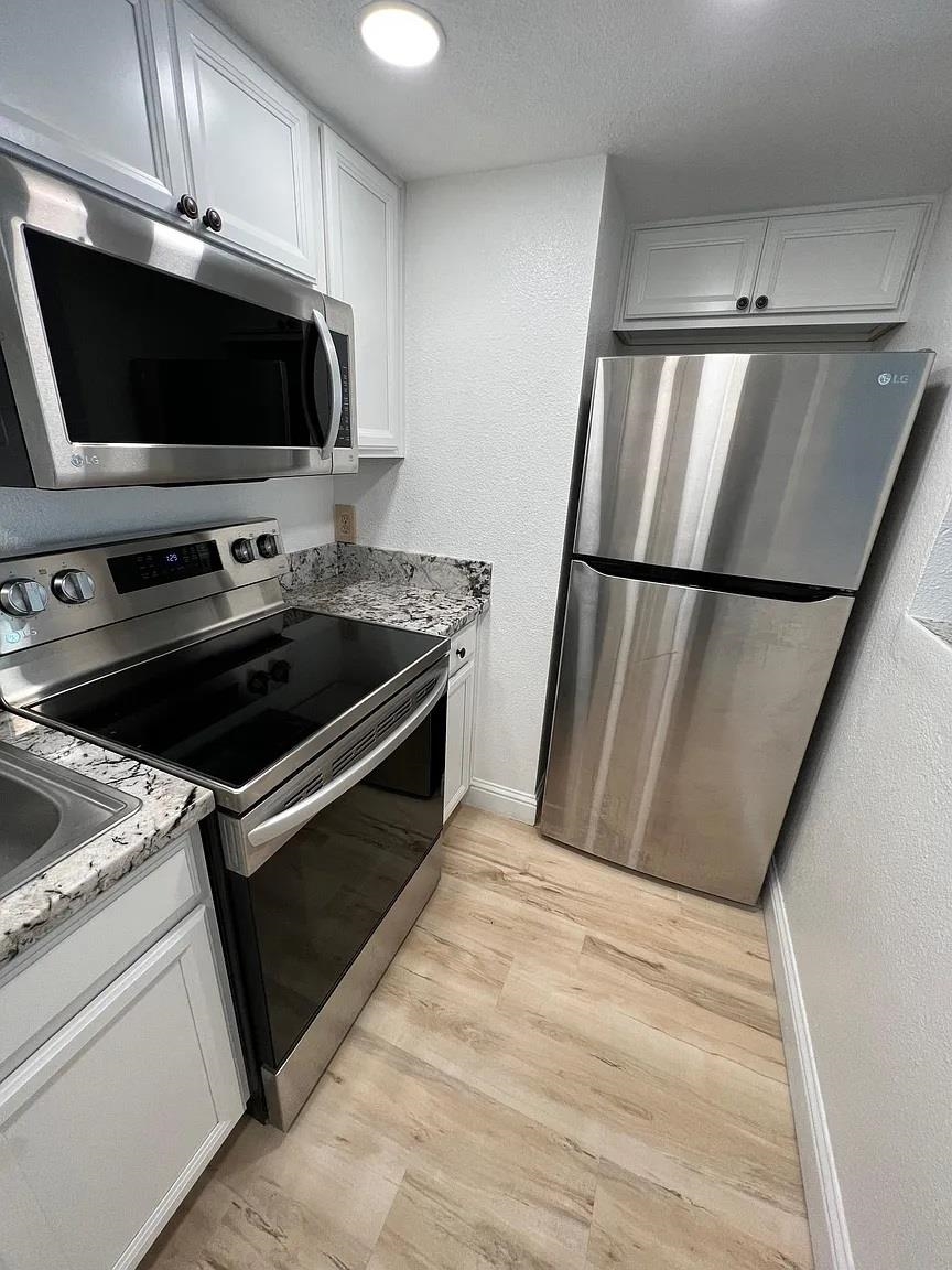 Detail Gallery Image 5 of 36 For 3701 Colonial Dr #36,  Modesto,  CA 95356 - 1 Beds | 1 Baths