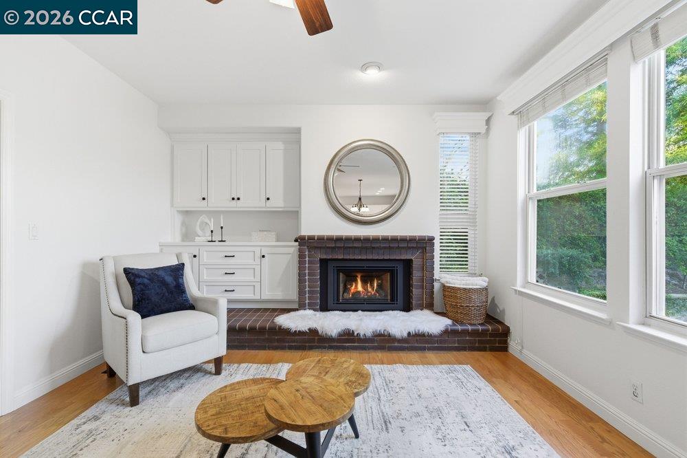 Detail Gallery Image 21 of 51 For 811 Vineyard Ct, Pleasant Hill,  CA 94523 - 4 Beds | 2/1 Baths