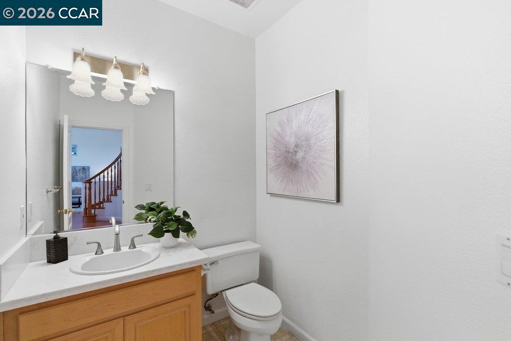 Detail Gallery Image 24 of 51 For 811 Vineyard Ct, Pleasant Hill,  CA 94523 - 4 Beds | 2/1 Baths