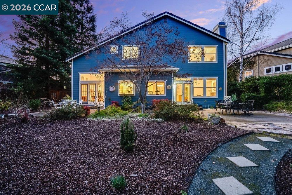 Detail Gallery Image 46 of 51 For 811 Vineyard Ct, Pleasant Hill,  CA 94523 - 4 Beds | 2/1 Baths