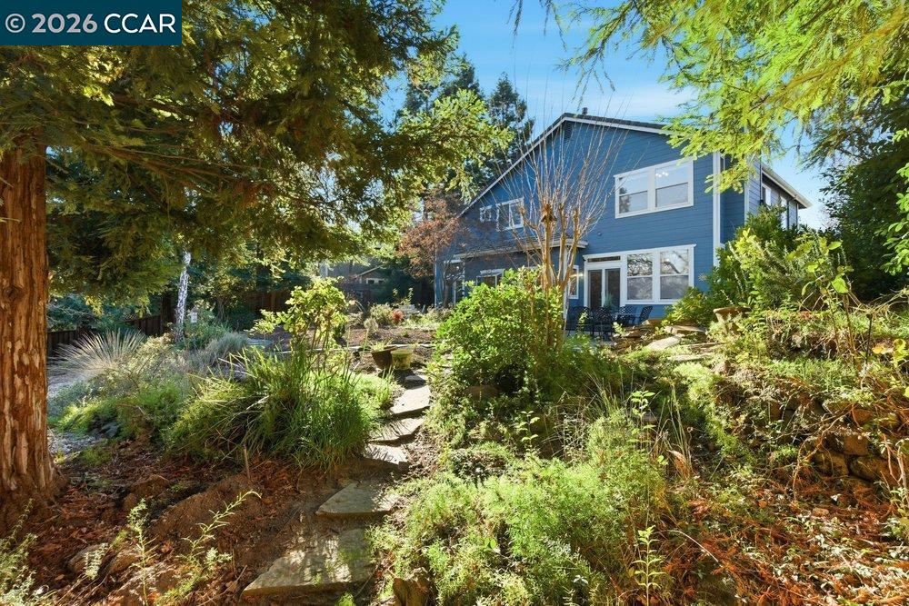 Detail Gallery Image 51 of 51 For 811 Vineyard Ct, Pleasant Hill,  CA 94523 - 4 Beds | 2/1 Baths