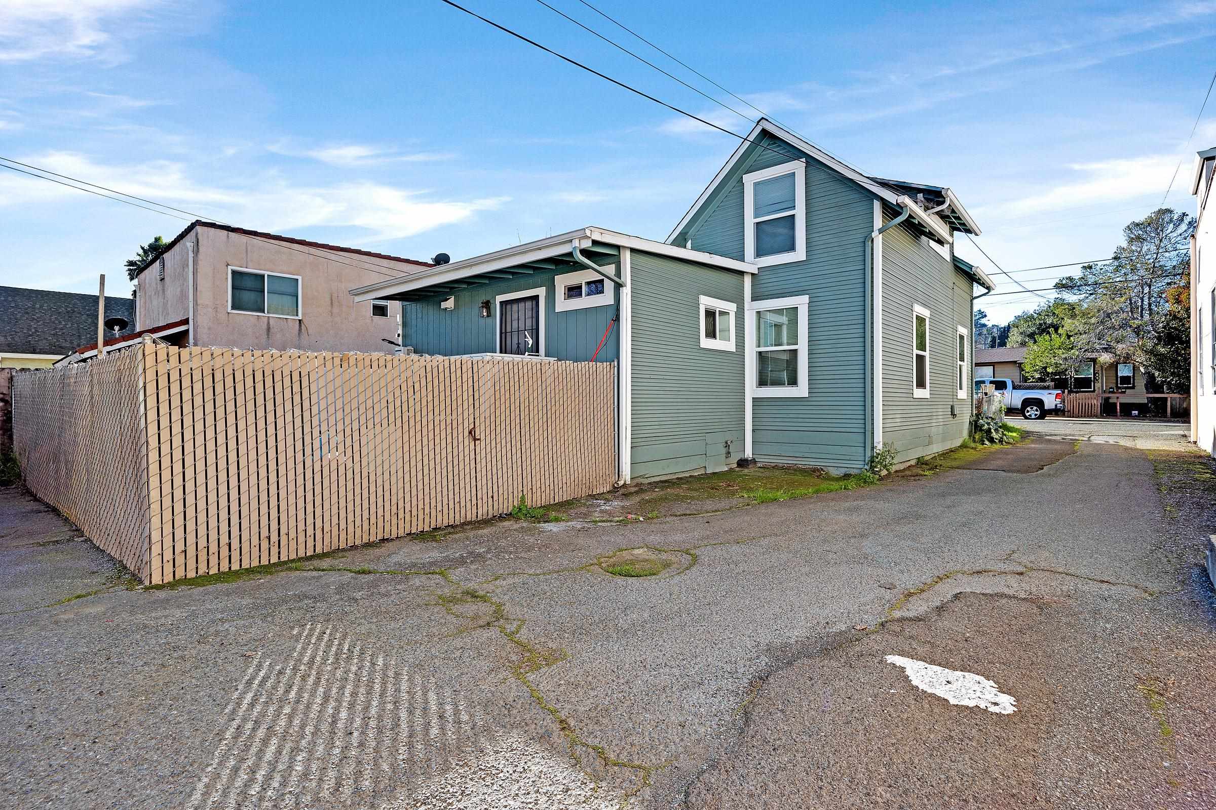 Detail Gallery Image 5 of 45 For 2008 Marin St, Vallejo,  CA 94590 - – Beds | – Baths