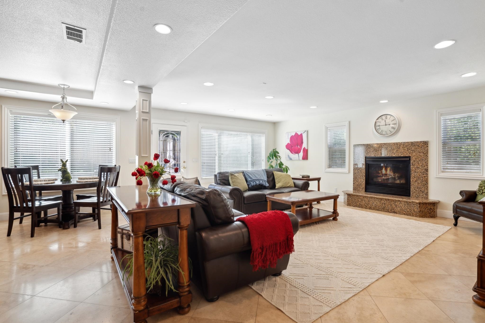 Detail Gallery Image 19 of 60 For 367 Mt Washington Way, Clayton,  CA 94517 - 4 Beds | 4 Baths