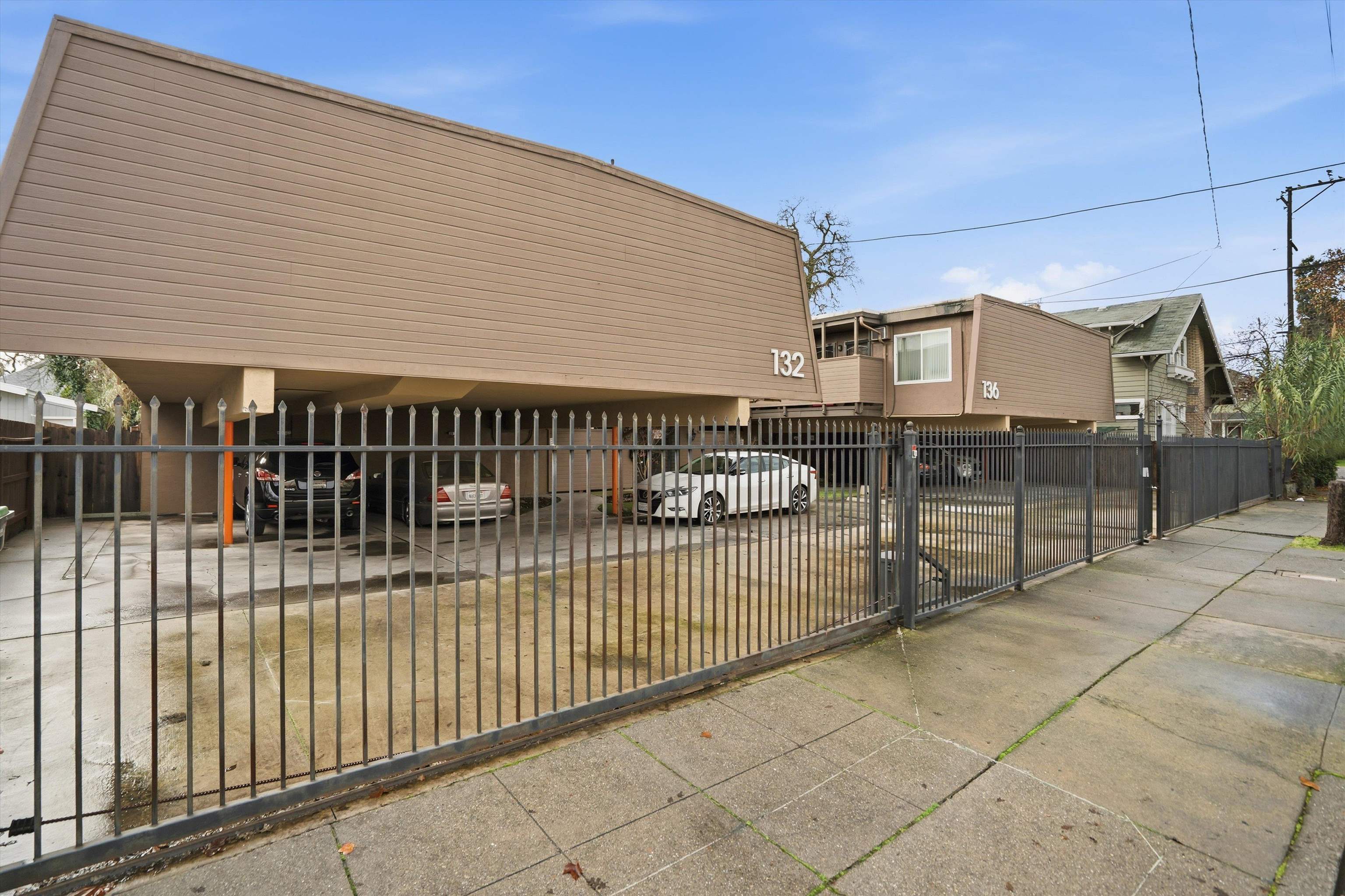 Detail Gallery Image 2 of 24 For 136 W Vine Street, Stockton,  CA 95202 - – Beds | – Baths