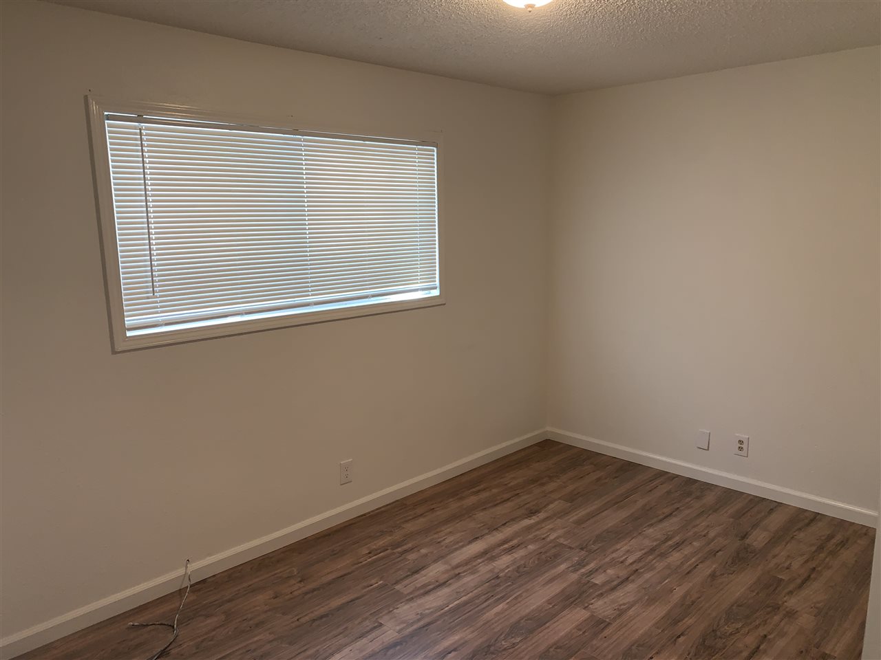 Detail Gallery Image 4 of 11 For 124 W 8th St #B,  Tracy,  CA 95376 - 2 Beds | 1 Baths