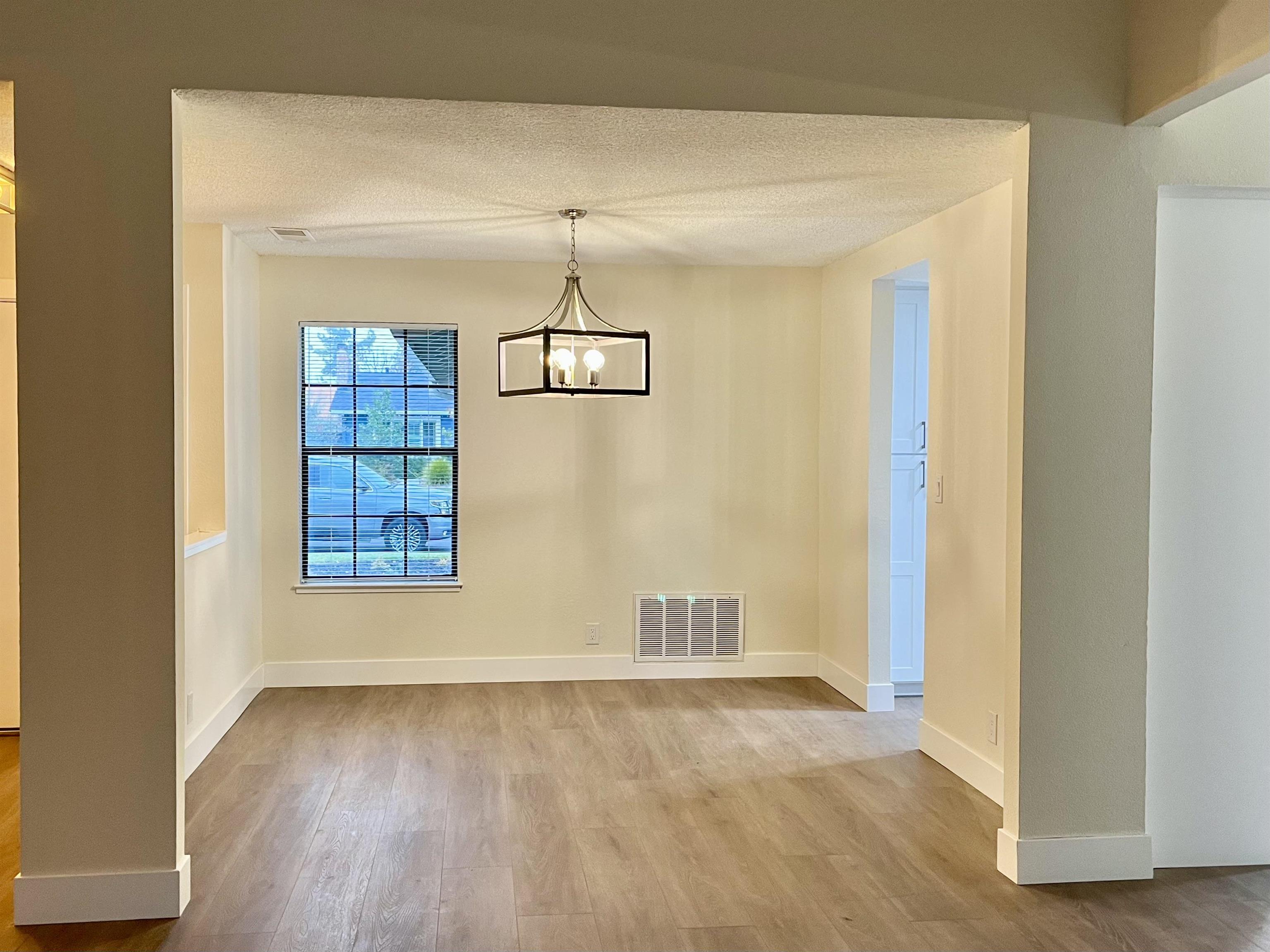 Detail Gallery Image 6 of 12 For 519 Nottingham Drive, Brentwood,  CA 94513 - 3 Beds | 2 Baths