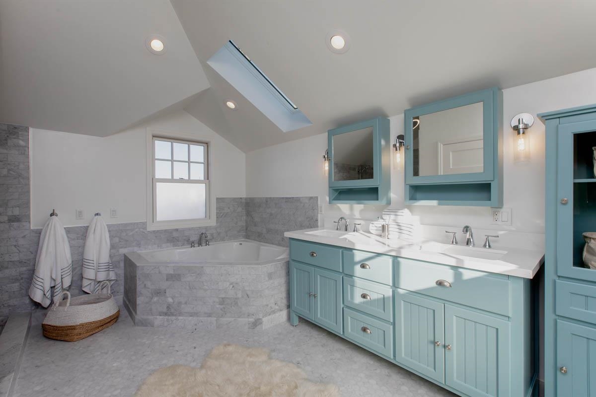 Detail Gallery Image 20 of 60 For 1427 Bay St, Alameda,  CA 94501 - 4 Beds | 3 Baths