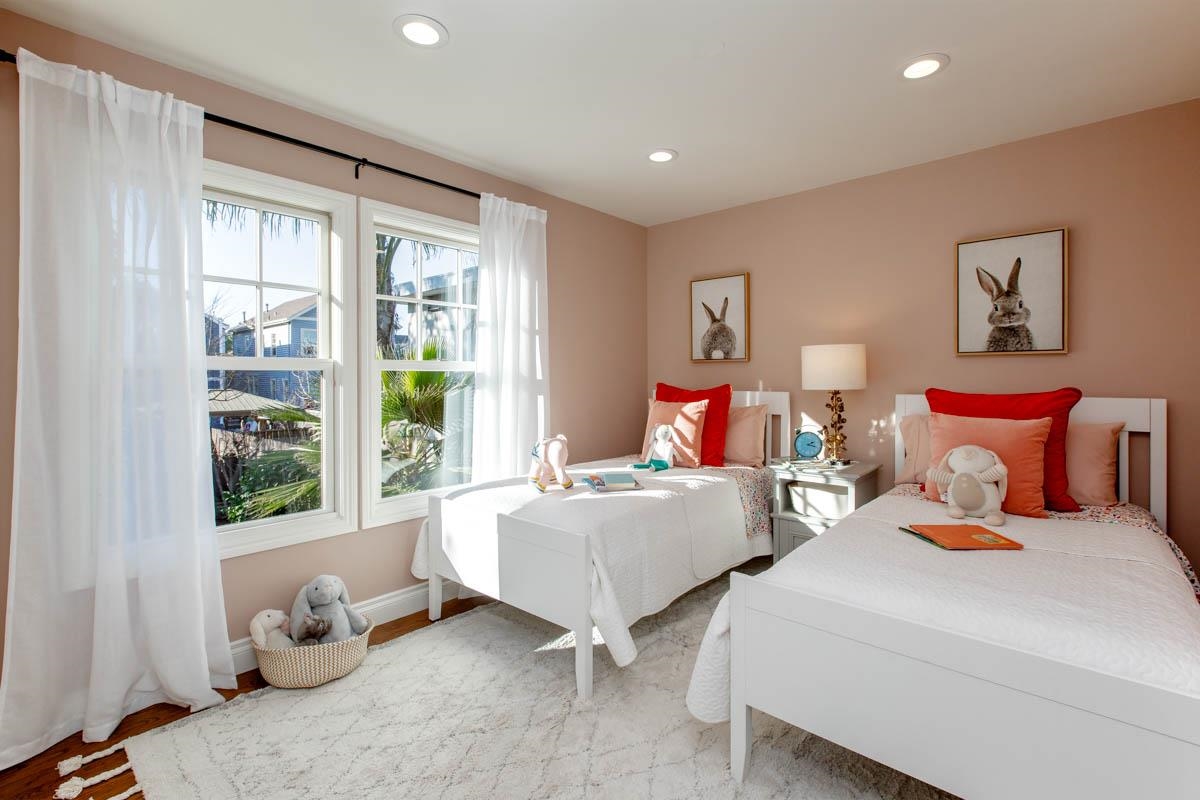 Detail Gallery Image 23 of 60 For 1427 Bay St, Alameda,  CA 94501 - 4 Beds | 3 Baths