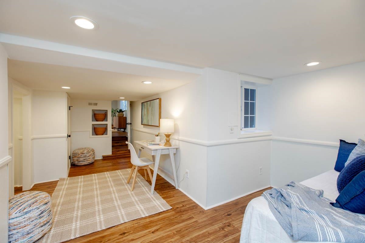 Detail Gallery Image 31 of 60 For 1427 Bay St, Alameda,  CA 94501 - 4 Beds | 3 Baths