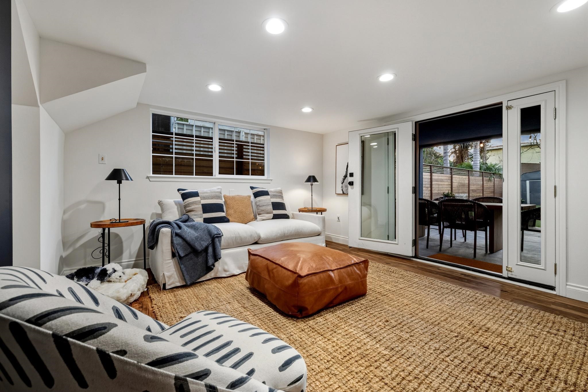 Detail Gallery Image 57 of 60 For 1427 Bay St, Alameda,  CA 94501 - 4 Beds | 3 Baths