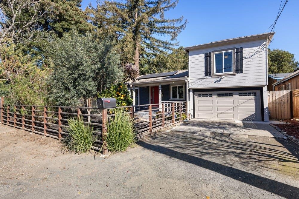 Detail Gallery Image 3 of 47 For 9600 Golf Links, Oakland,  CA 94605 - 2 Beds | 1 Baths