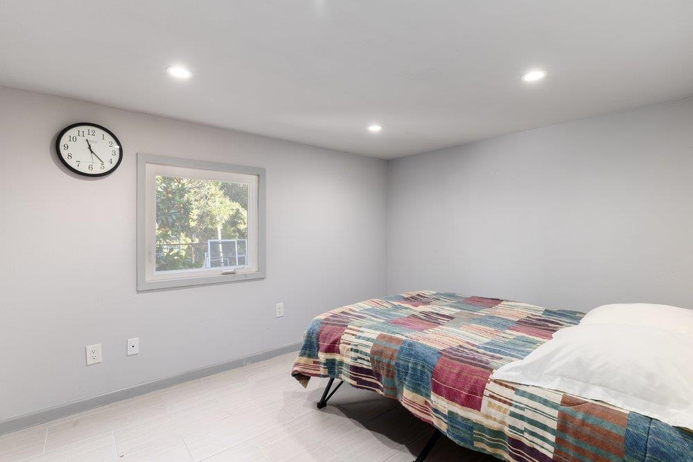 Detail Gallery Image 30 of 47 For 9600 Golf Links, Oakland,  CA 94605 - 2 Beds | 1 Baths