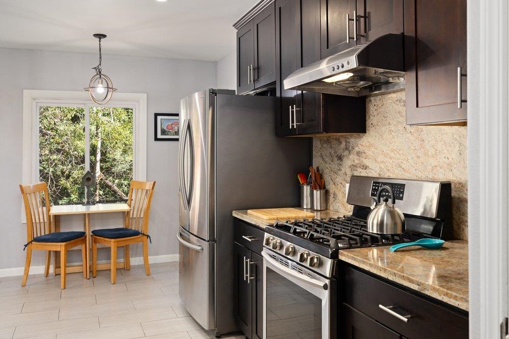 Detail Gallery Image 35 of 47 For 9600 Golf Links, Oakland,  CA 94605 - 2 Beds | 1 Baths