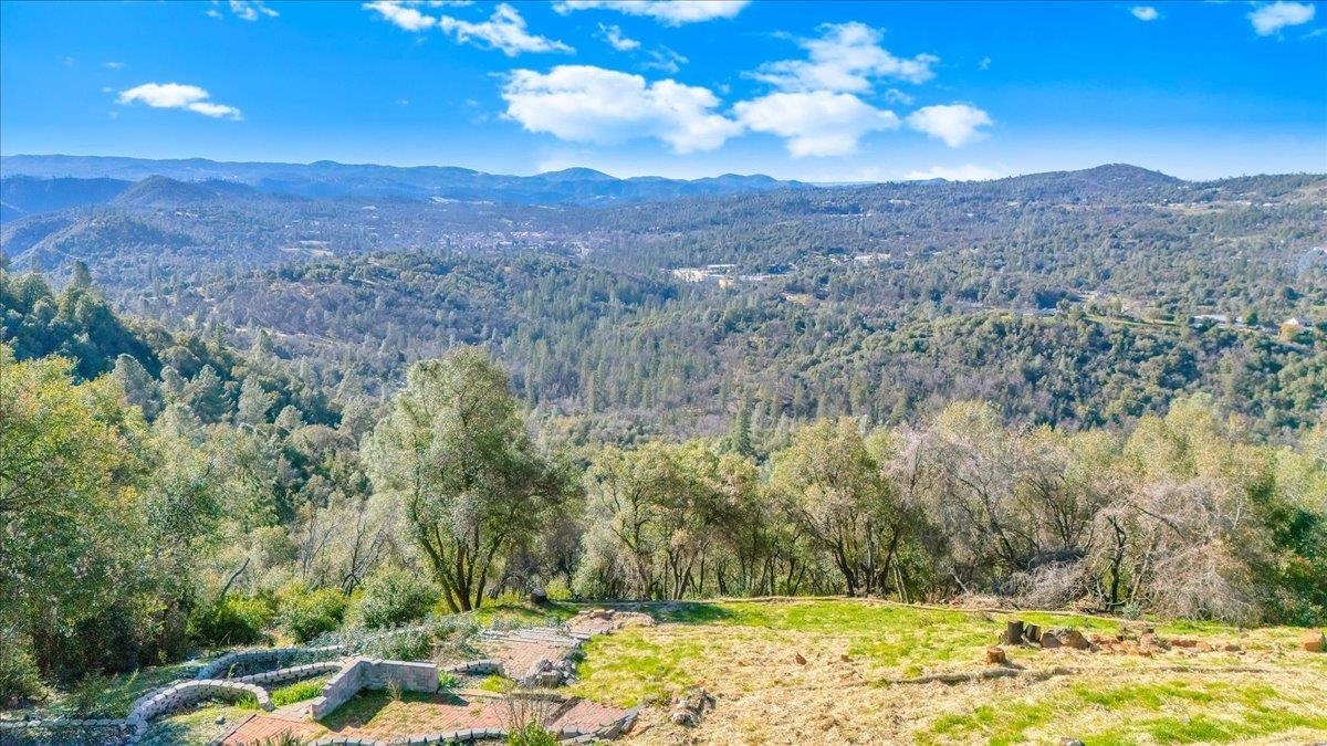 Detail Gallery Image 17 of 30 For 18835 Evergreen Dr, Tuolumne,  CA 95379 - – Beds | – Baths