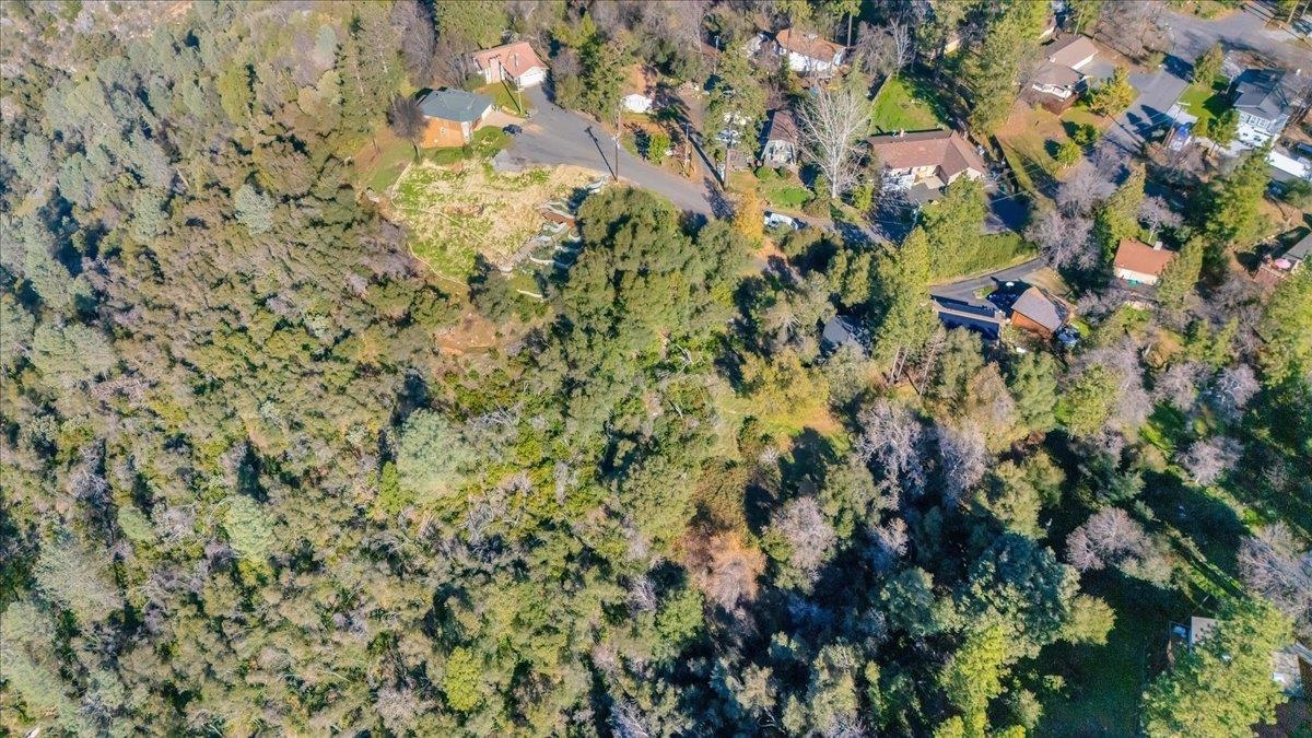 Detail Gallery Image 6 of 30 For 18835 Evergreen Dr, Tuolumne,  CA 95379 - – Beds | – Baths