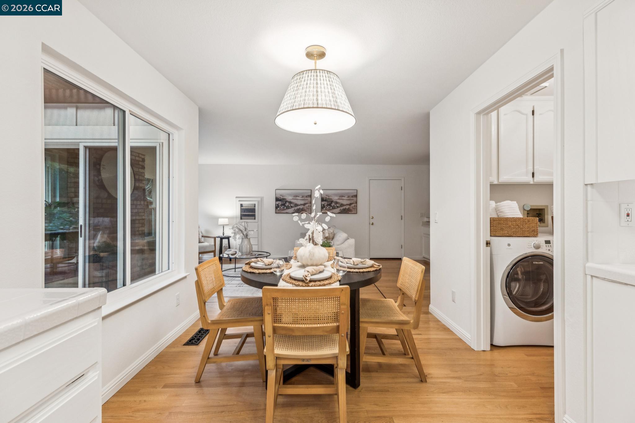 Detail Gallery Image 14 of 48 For 53 Paso Nogal Ct, Pleasant Hill,  CA 94553 - 4 Beds | 3 Baths