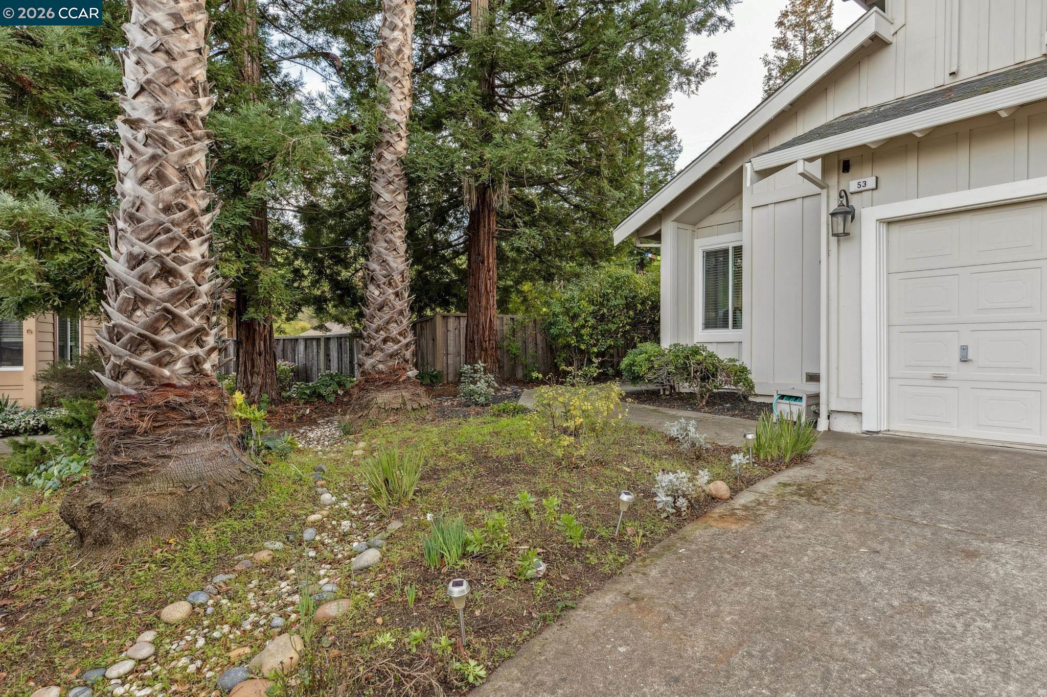 Detail Gallery Image 3 of 48 For 53 Paso Nogal Ct, Pleasant Hill,  CA 94553 - 4 Beds | 3 Baths