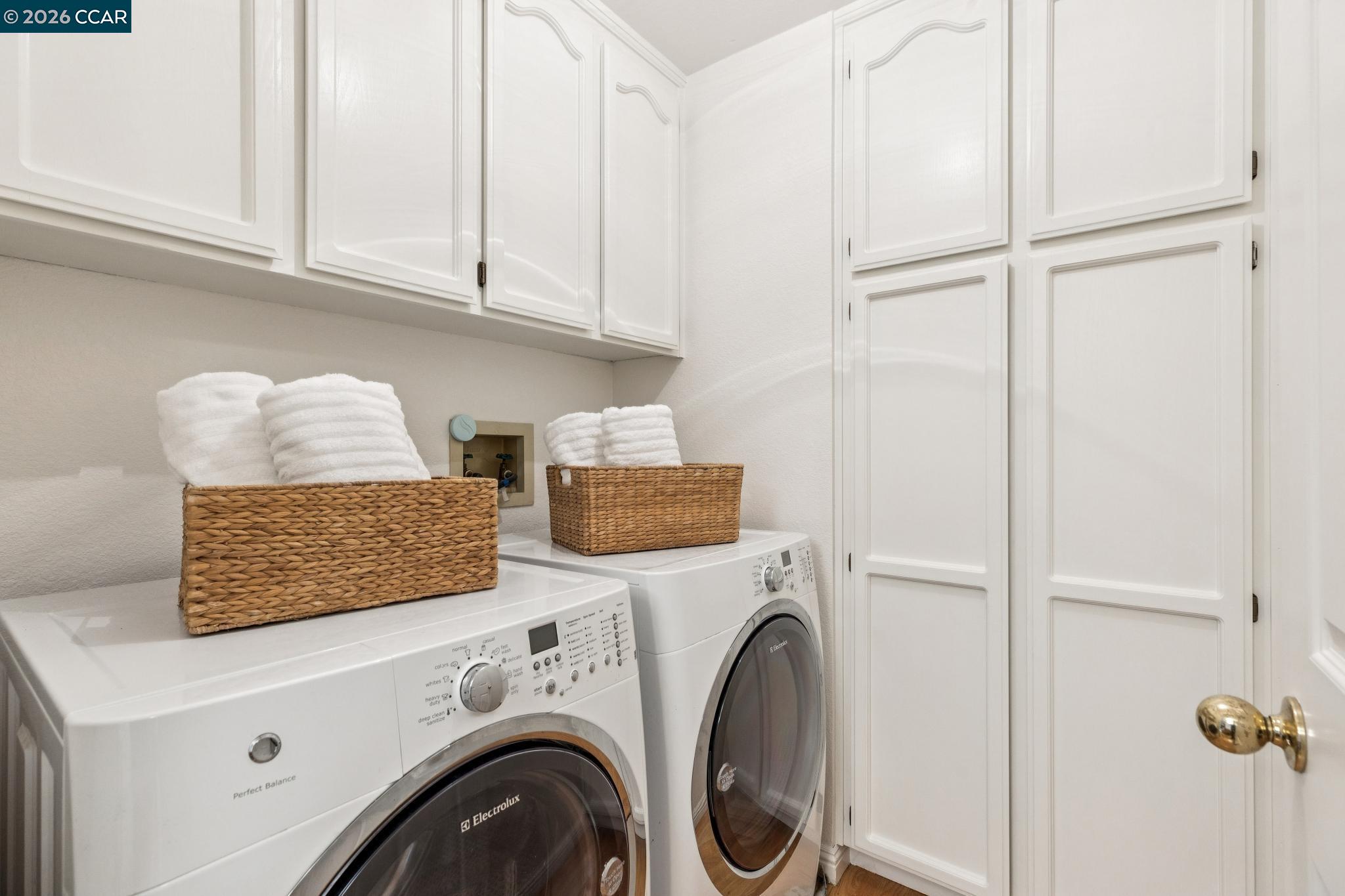 Detail Gallery Image 24 of 48 For 53 Paso Nogal Ct, Pleasant Hill,  CA 94553 - 4 Beds | 3 Baths