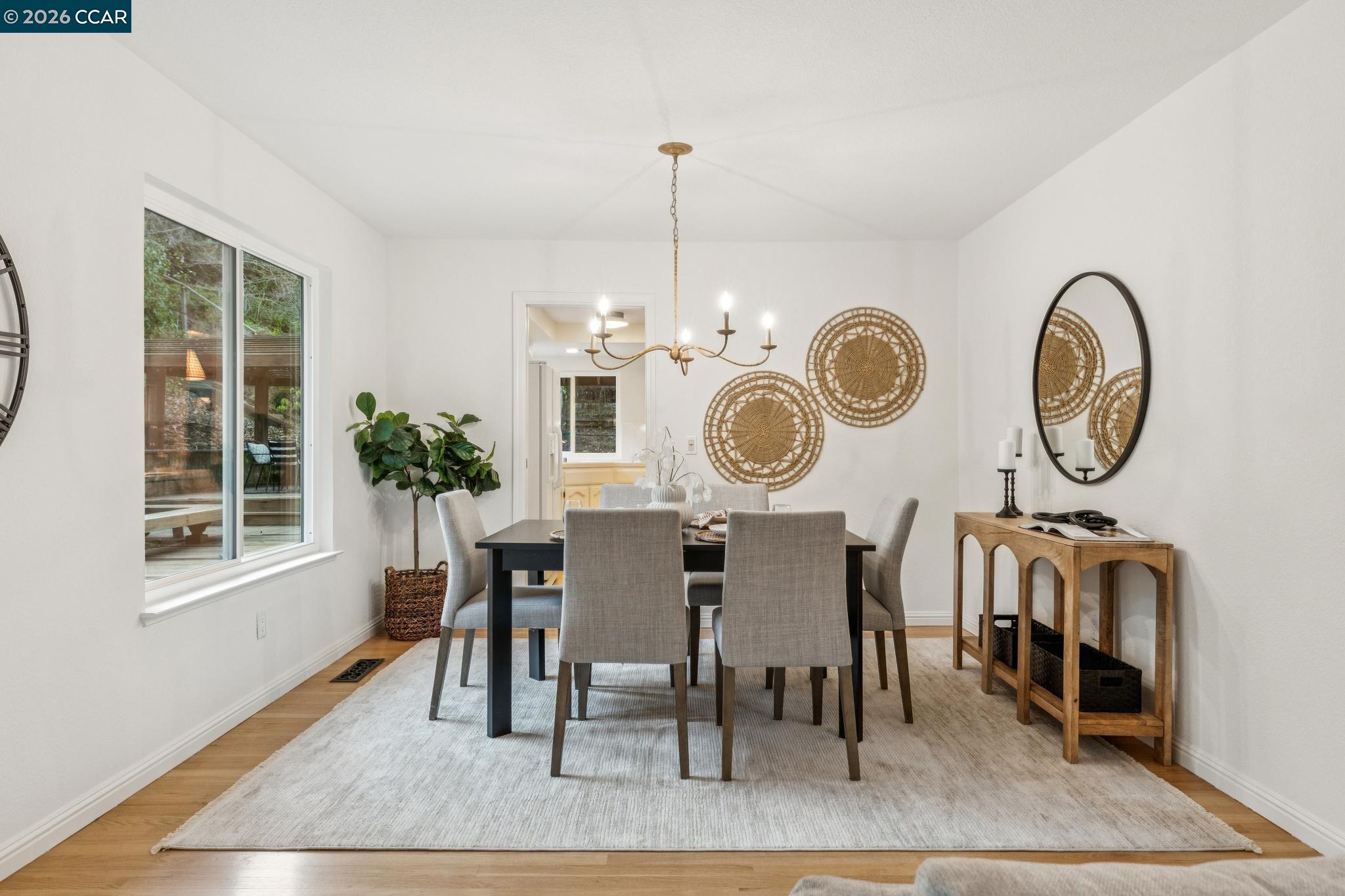 Detail Gallery Image 9 of 48 For 53 Paso Nogal Ct, Pleasant Hill,  CA 94553 - 4 Beds | 3 Baths