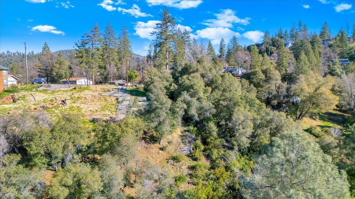 Detail Gallery Image 4 of 30 For 18845 Evergreen Dr, Tuolumne,  CA 95379 - – Beds | – Baths