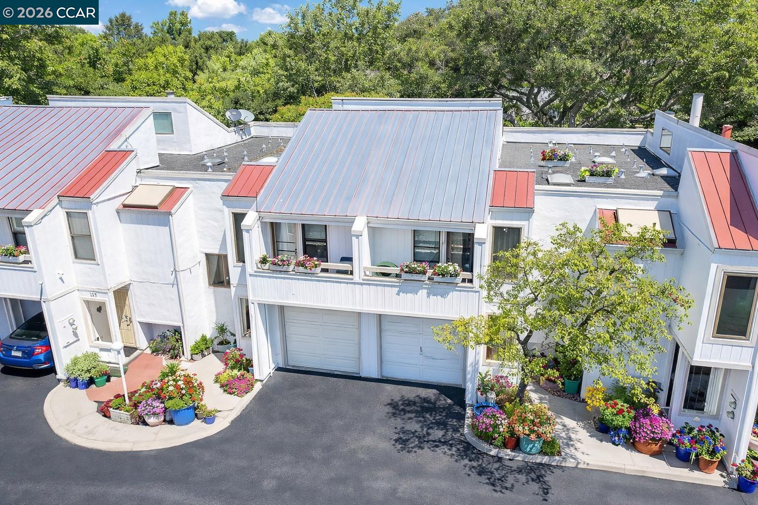 Front Image Thumbnail for CC41121367