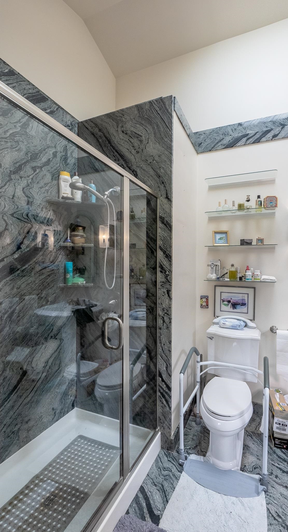 Detail Gallery Image 19 of 39 For 8847 Davona Dr, Dublin,  CA 94568 - 4 Beds | 2 Baths