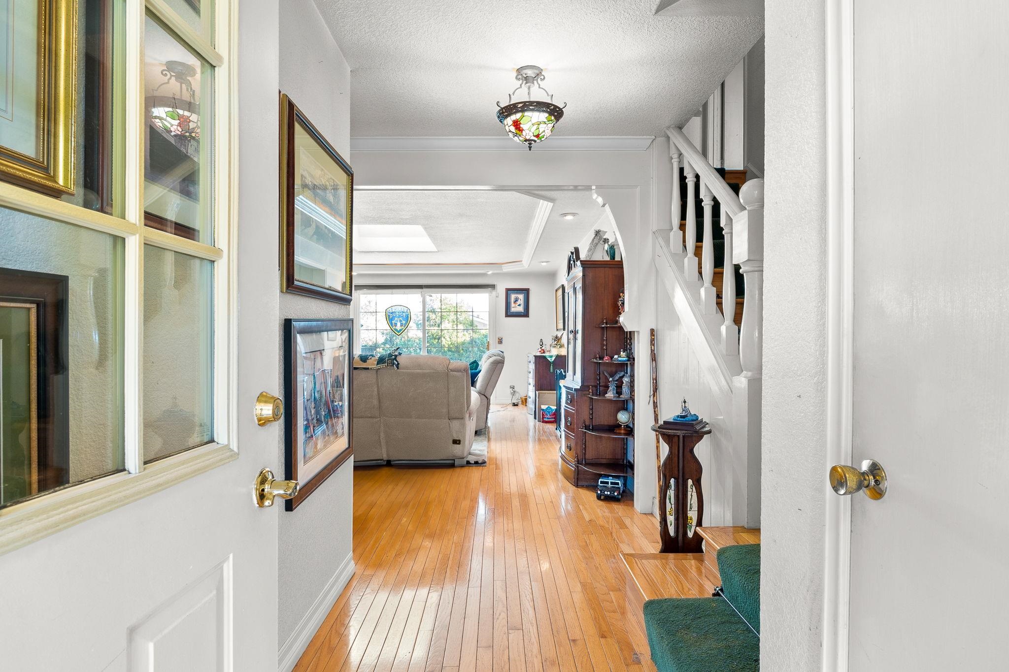 Detail Gallery Image 6 of 39 For 8847 Davona Dr, Dublin,  CA 94568 - 4 Beds | 2 Baths