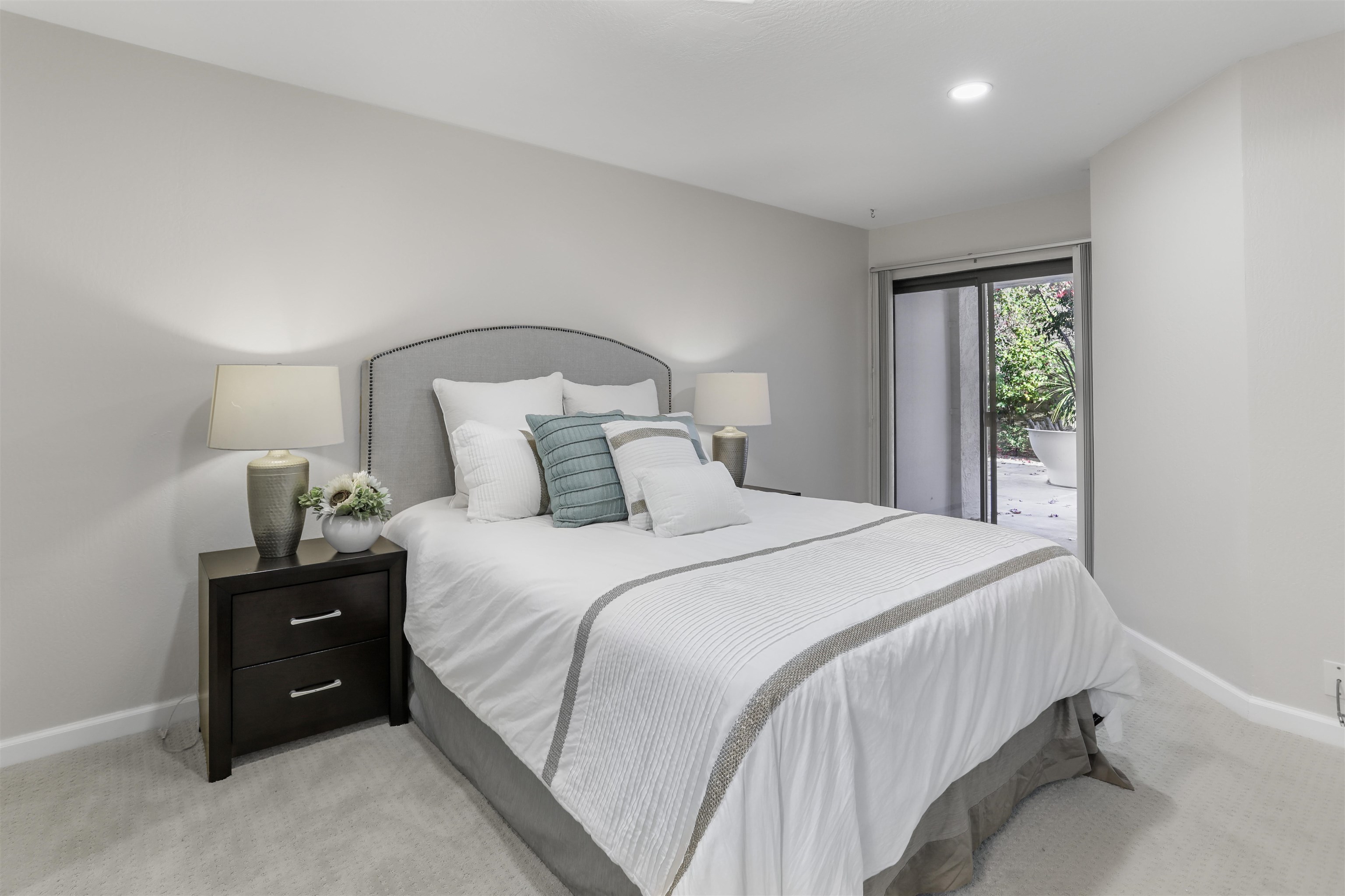 Detail Gallery Image 16 of 33 For 320 Peninsula Ave #107,  San Mateo,  CA 94401 - 2 Beds | 2 Baths