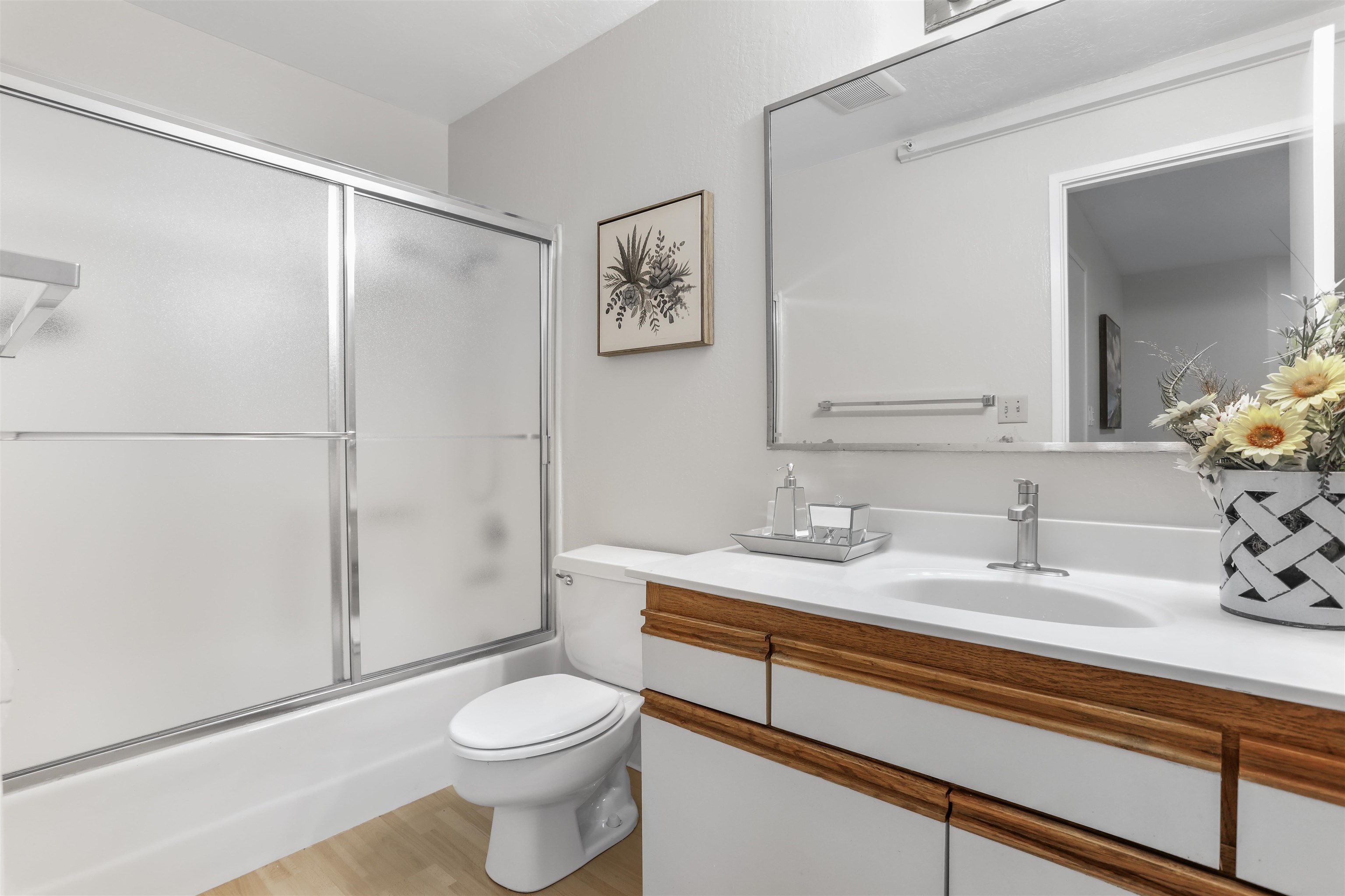 Detail Gallery Image 19 of 33 For 320 Peninsula Ave #107,  San Mateo,  CA 94401 - 2 Beds | 2 Baths