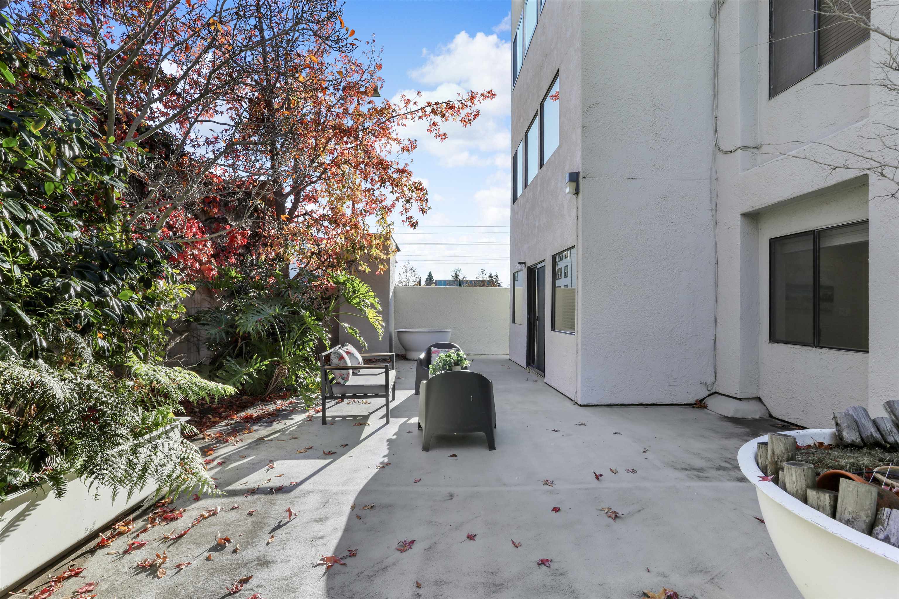 Detail Gallery Image 22 of 33 For 320 Peninsula Ave #107,  San Mateo,  CA 94401 - 2 Beds | 2 Baths