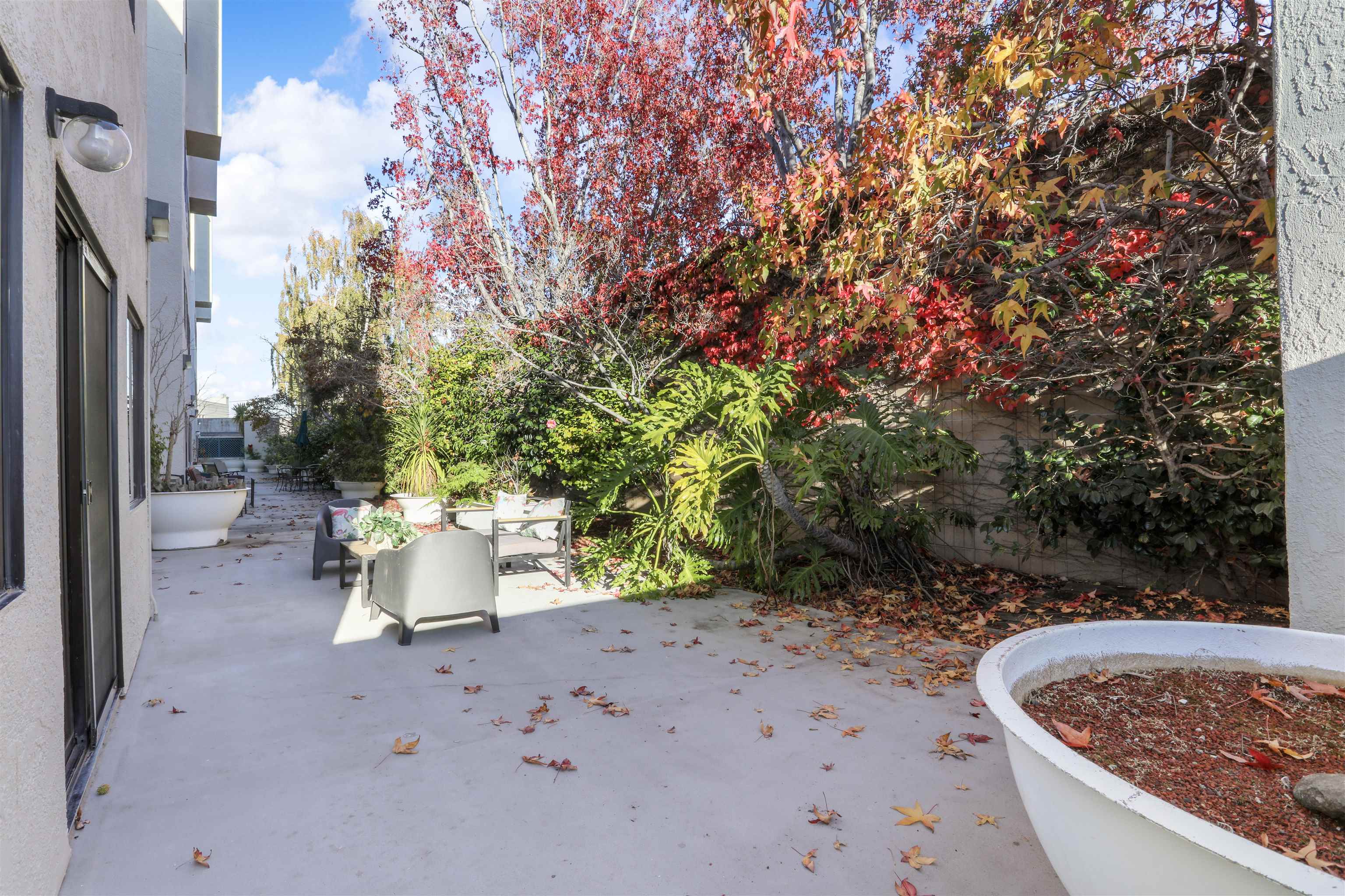 Detail Gallery Image 23 of 33 For 320 Peninsula Ave #107,  San Mateo,  CA 94401 - 2 Beds | 2 Baths