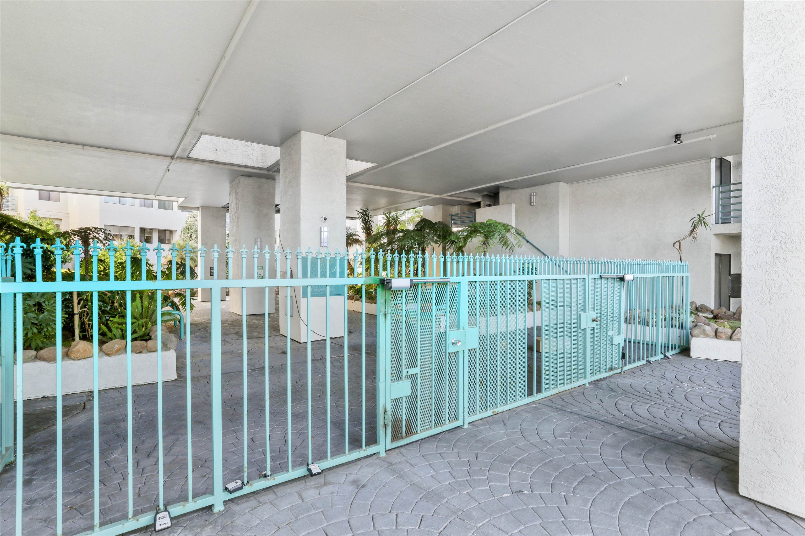 Detail Gallery Image 30 of 33 For 320 Peninsula Ave #107,  San Mateo,  CA 94401 - 2 Beds | 2 Baths