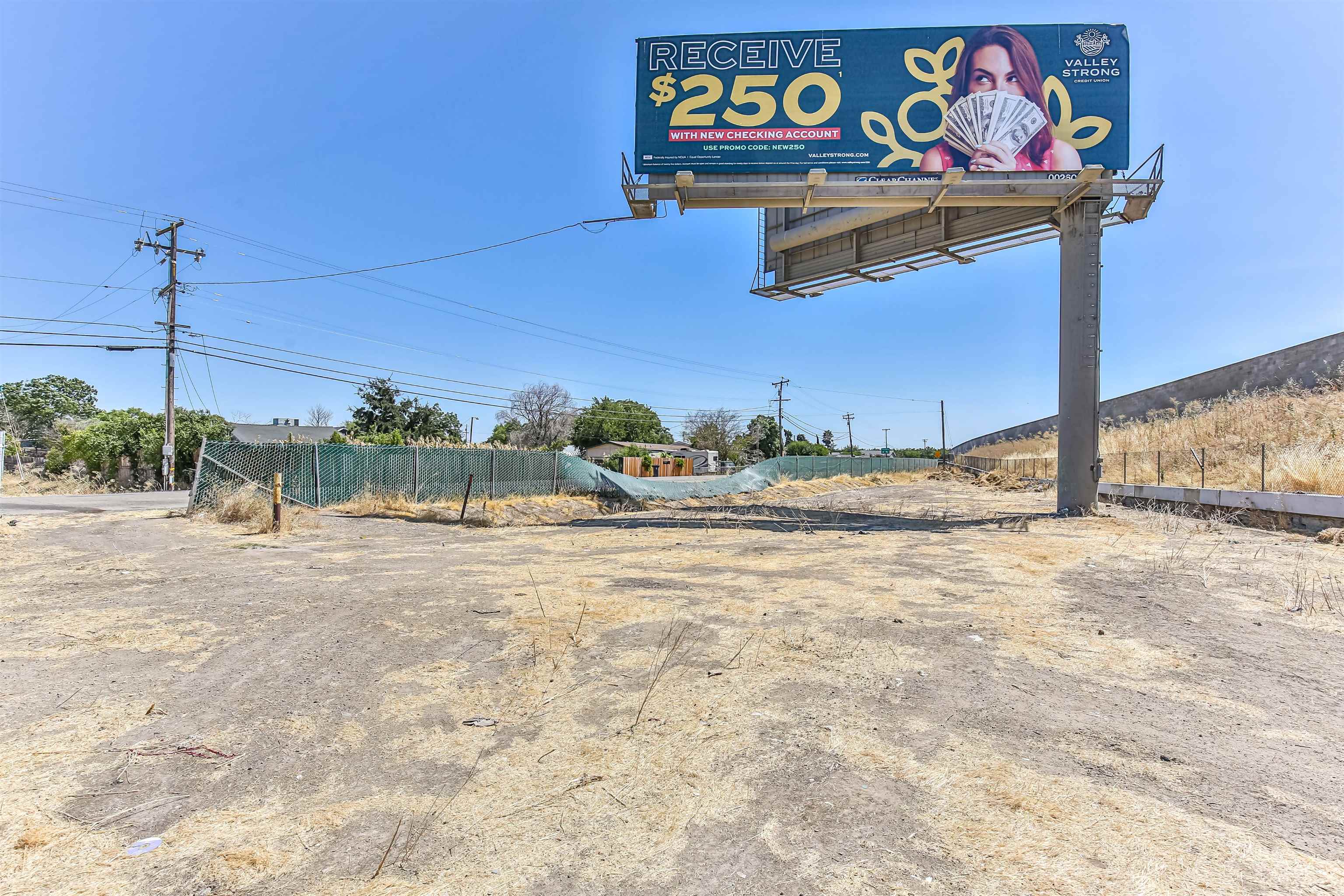 Detail Gallery Image 12 of 28 For 5133 S St Rt 99 W Frontage Rd, Stockton,  CA 95212 - – Beds | – Baths