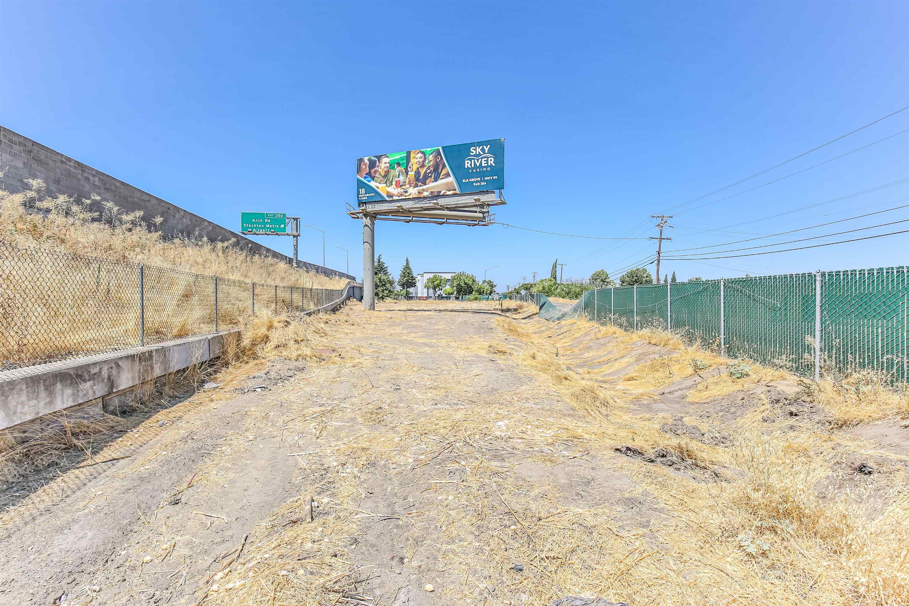 Detail Gallery Image 16 of 28 For 5133 S St Rt 99 W Frontage Rd, Stockton,  CA 95212 - – Beds | – Baths