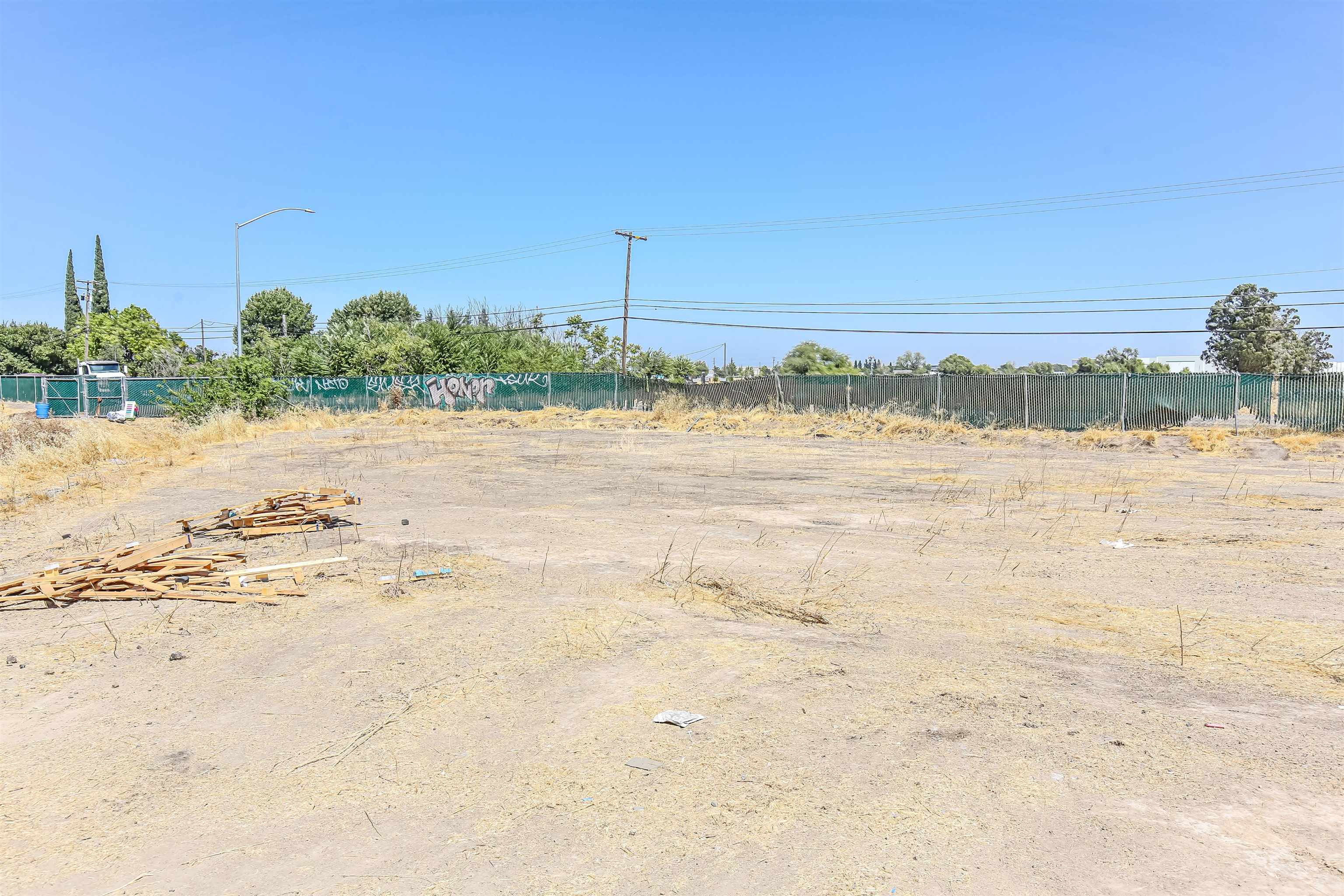 Detail Gallery Image 10 of 28 For 5133 S St Rt 99 W Frontage Rd, Stockton,  CA 95212 - – Beds | – Baths