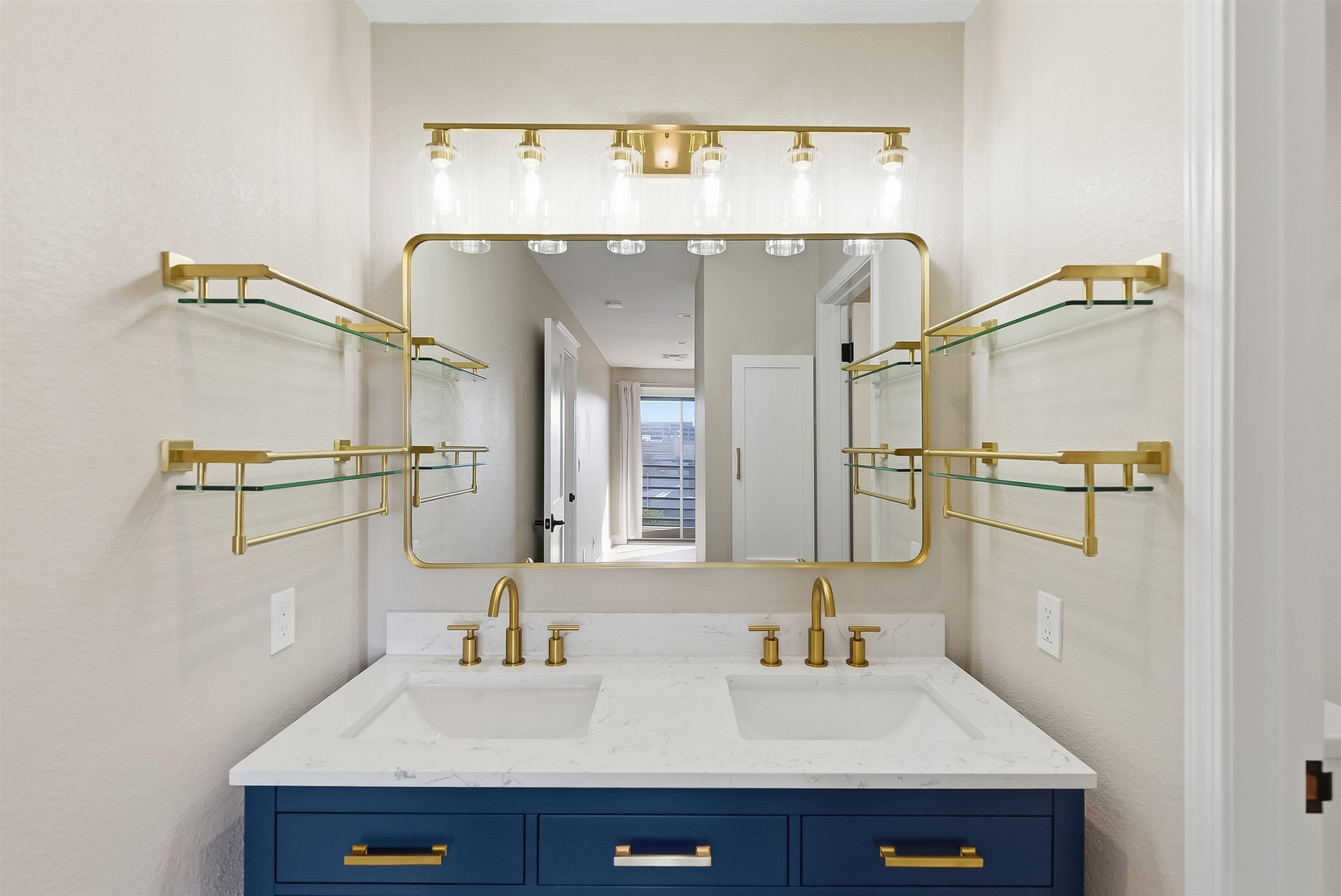 Photo #24: 41121378 Listing: Photo #24