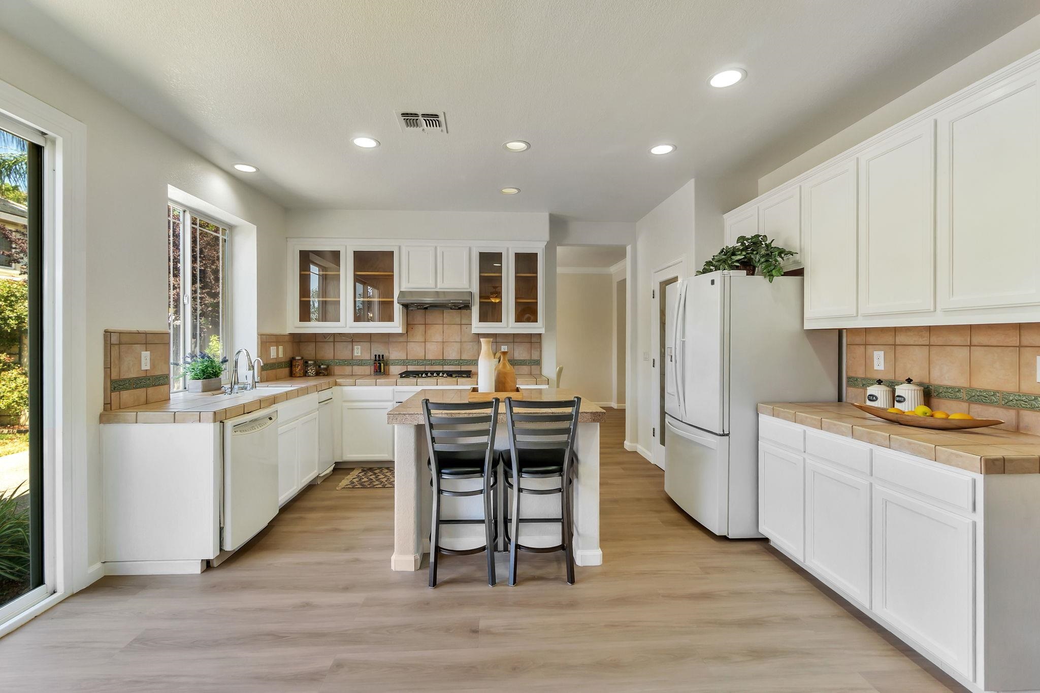 Detail Gallery Image 14 of 53 For 1065 Somersby Way, Brentwood,  CA 94513 - 5 Beds | 3 Baths