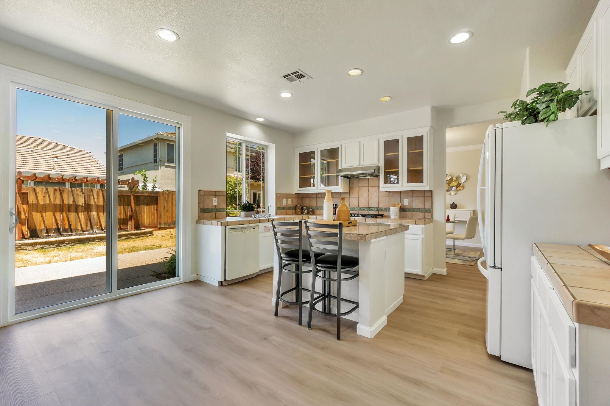 Detail Gallery Image 16 of 53 For 1065 Somersby Way, Brentwood,  CA 94513 - 5 Beds | 3 Baths